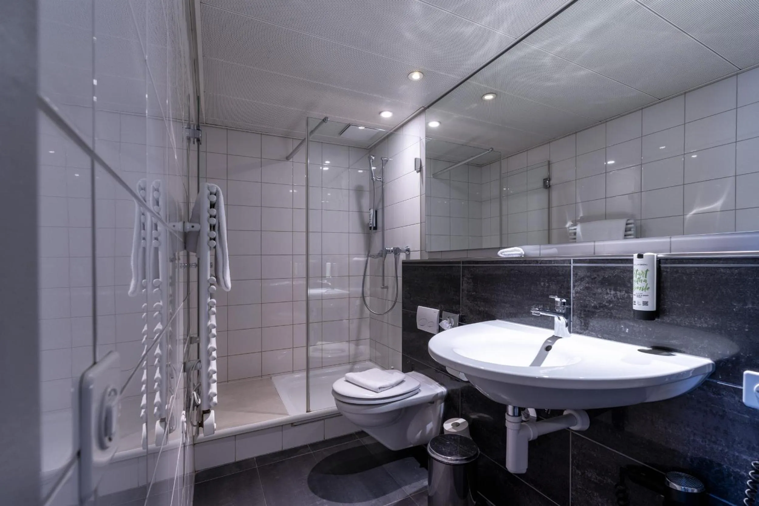 Bathroom in Royal Hotel - Urban Living