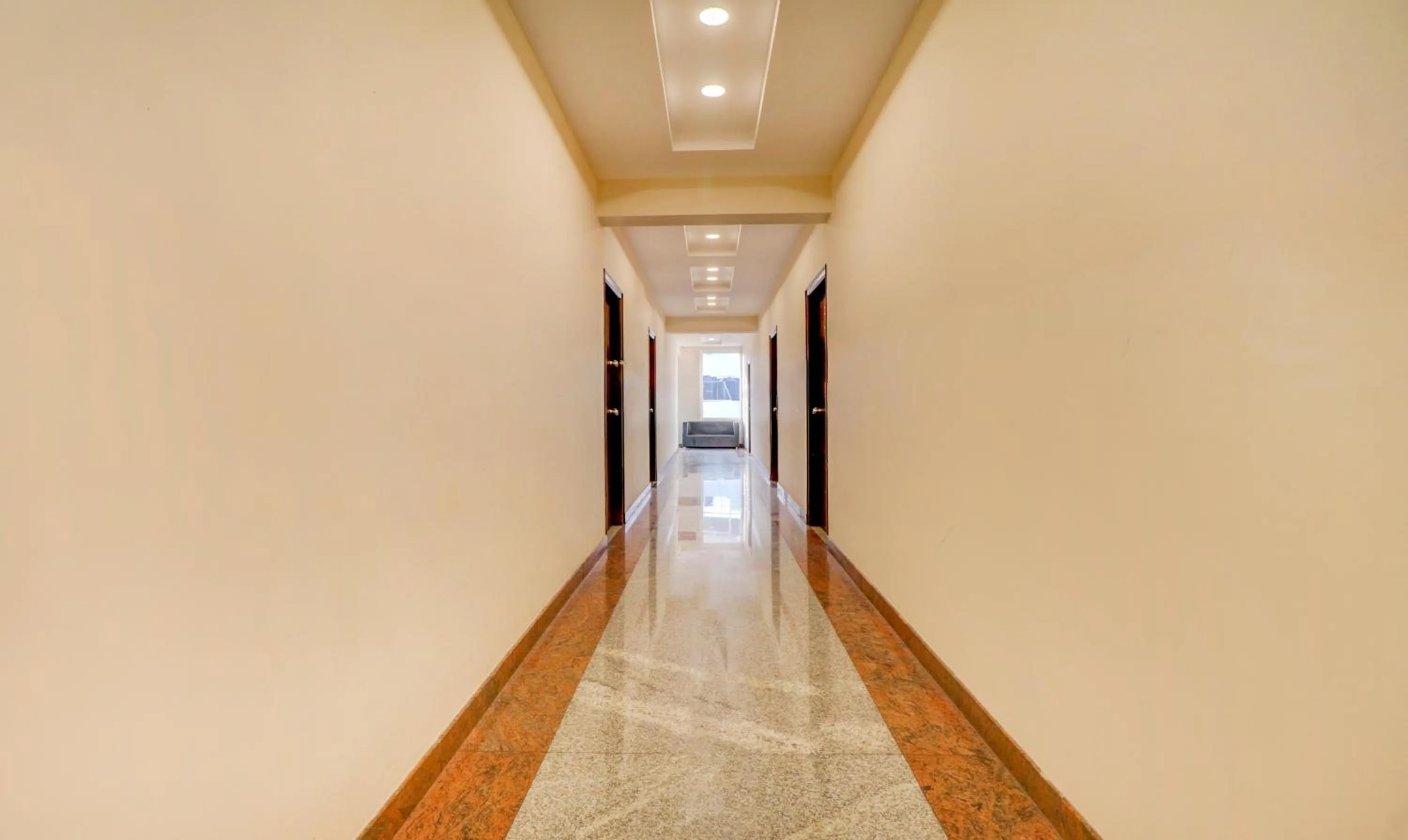 Lobby or reception in Treebo 12 Degrees West, Domlur