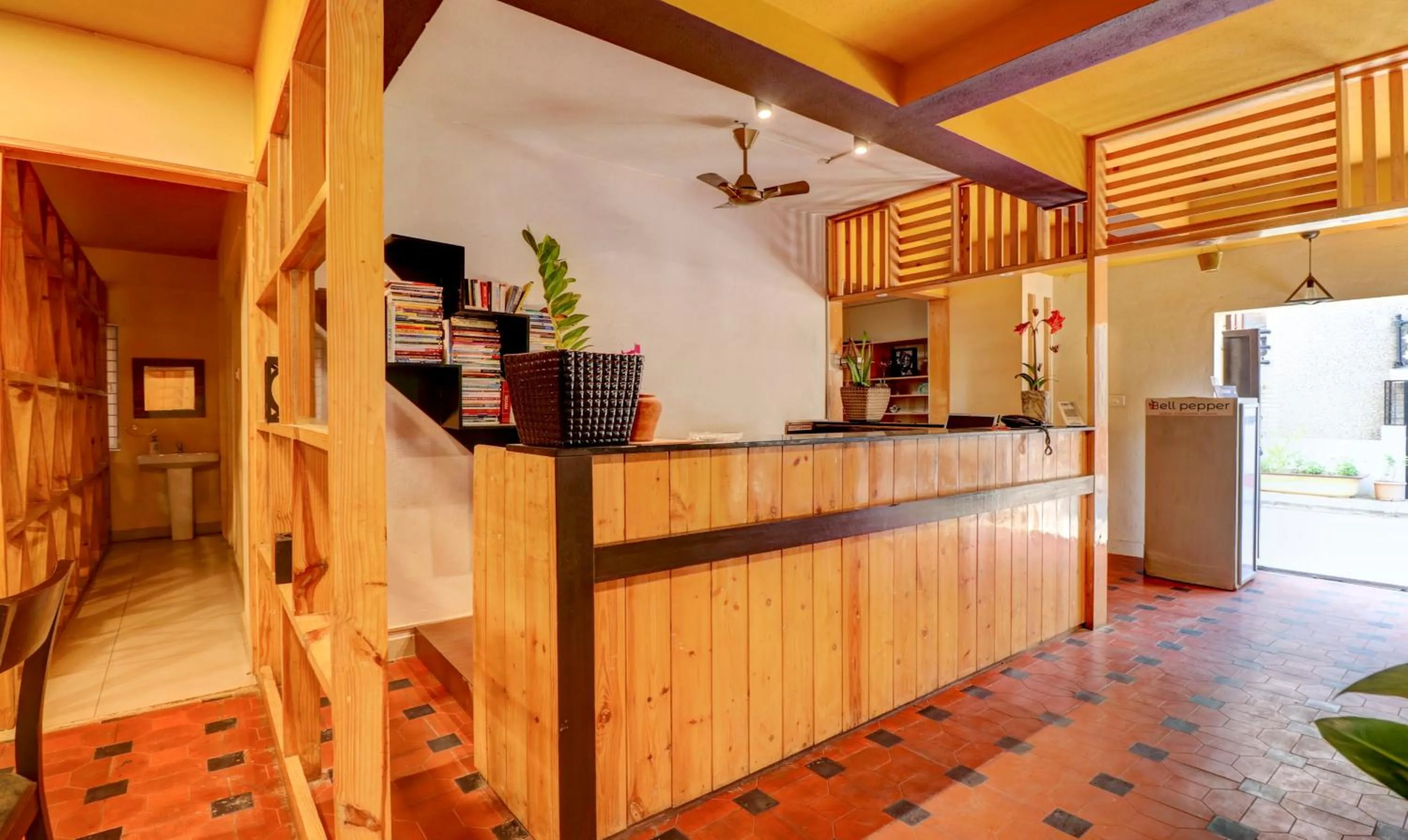 Lobby or reception in Treebo 12 Degrees West, Domlur