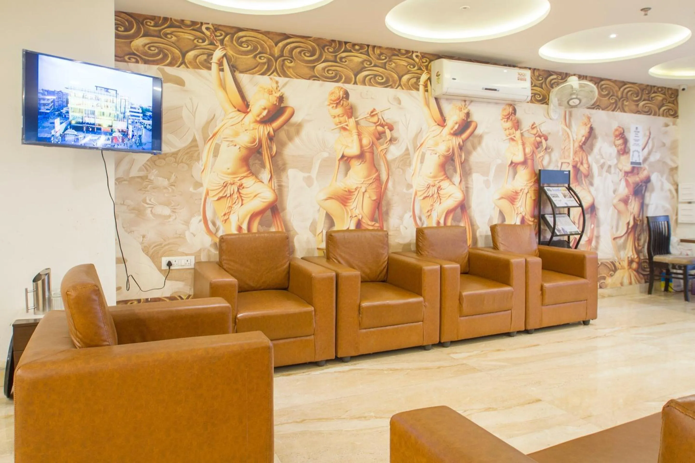 Lobby or reception in Capital O Wild Wings Hotel Near Omni Hospital Lane Nagole main road