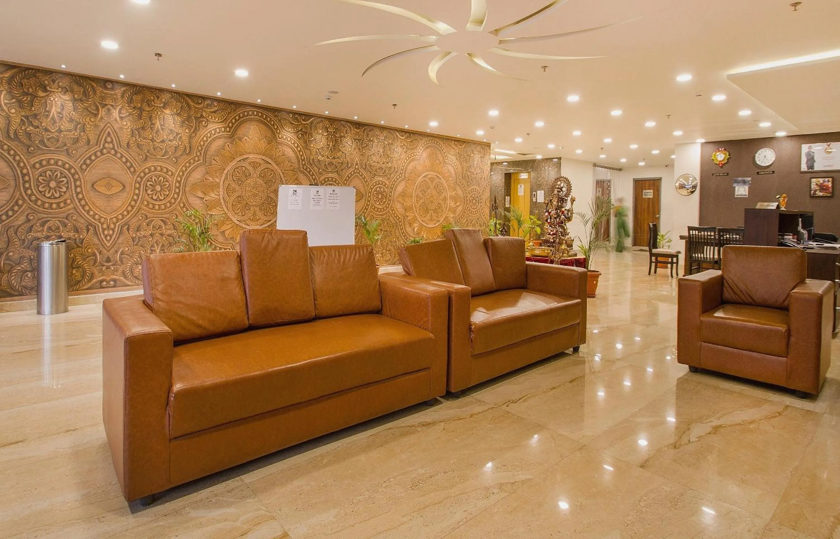 Lobby or reception in Capital O Wild Wings Hotel Near Omni Hospital Lane Nagole main road