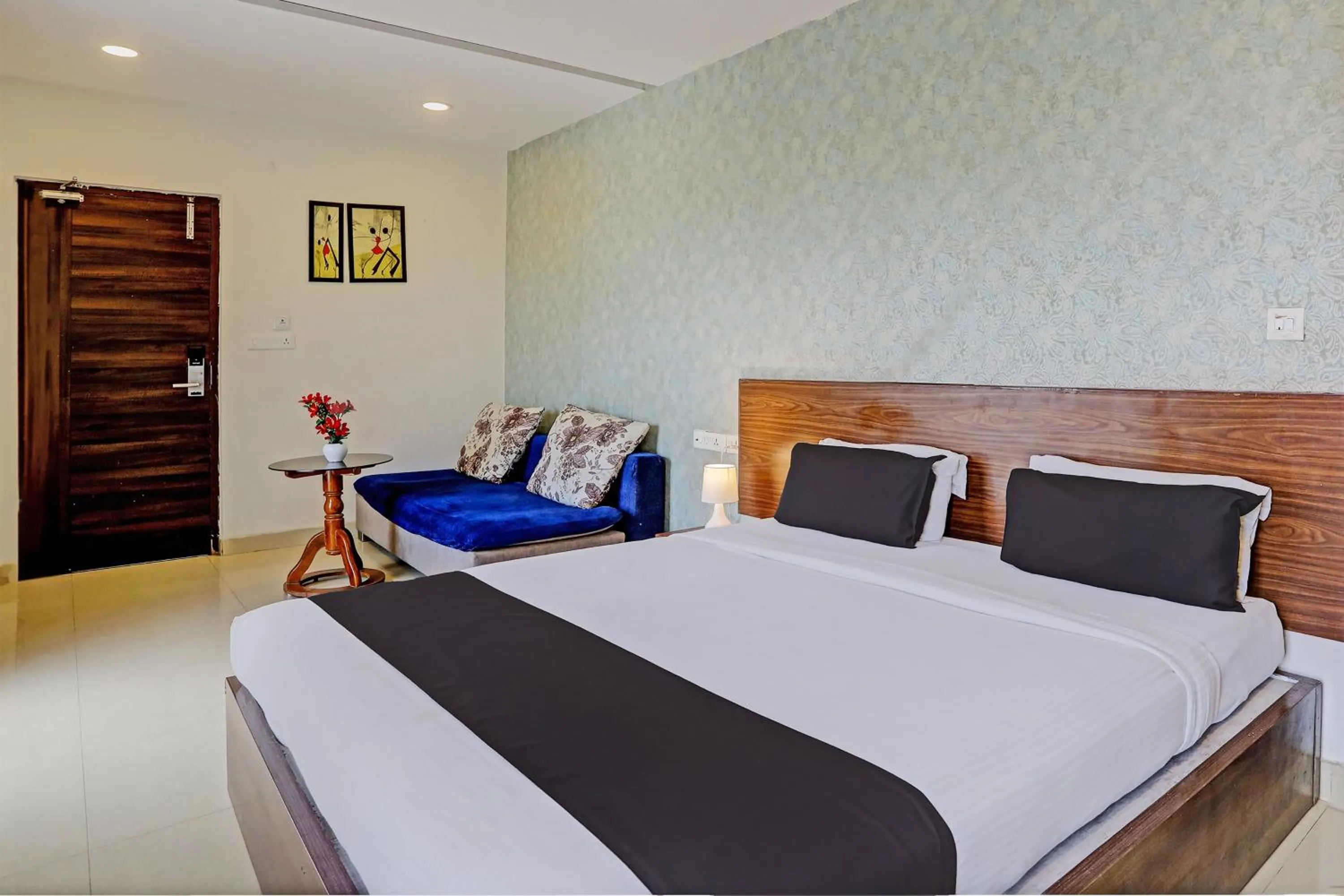 Bedroom, Bed in Collection O SSR Royal Suites