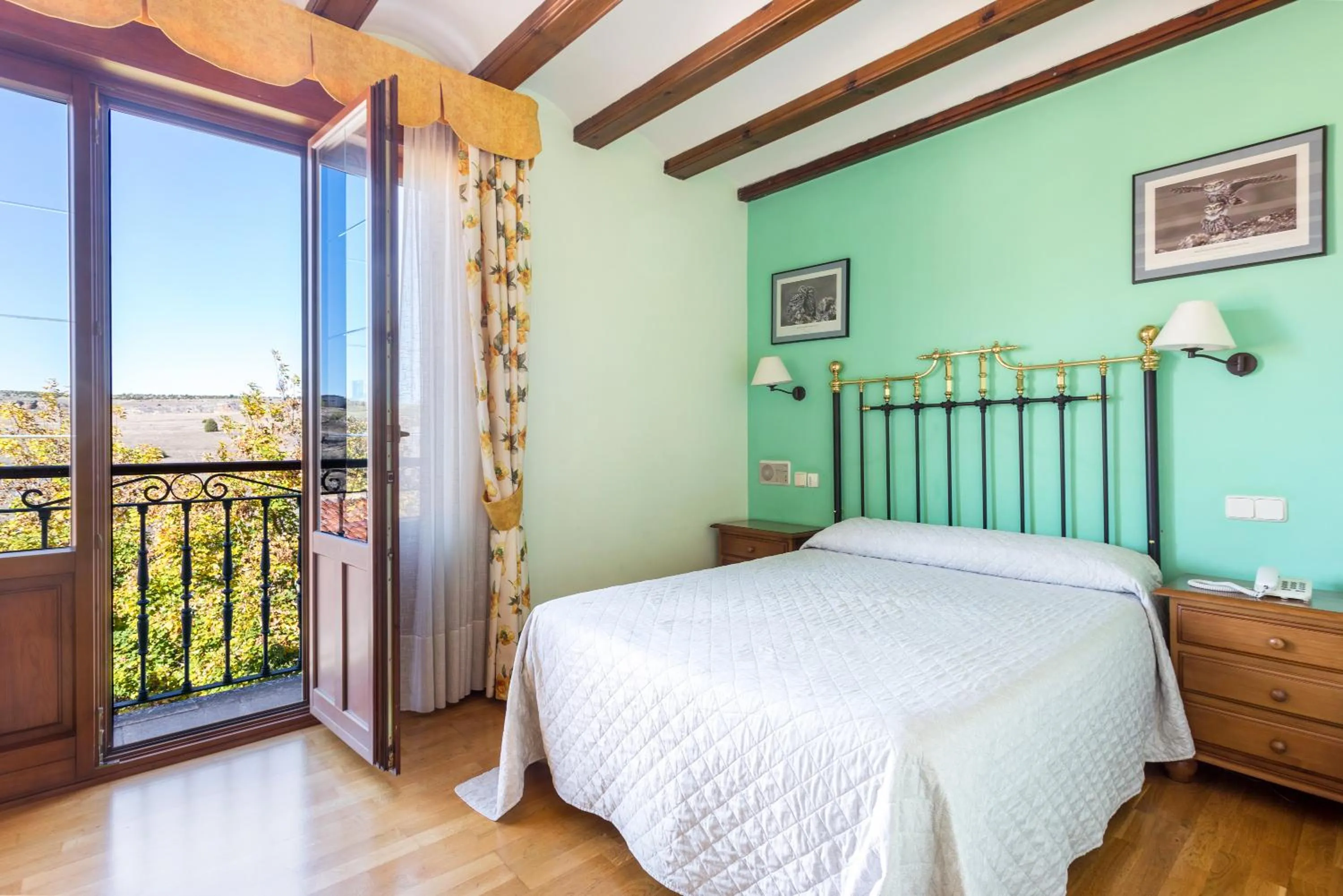 Bed in Hotel Puerta Sepúlveda