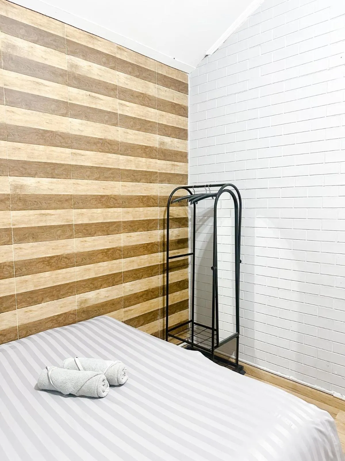 Bedroom, Bed in Otu Hostel By Ostic