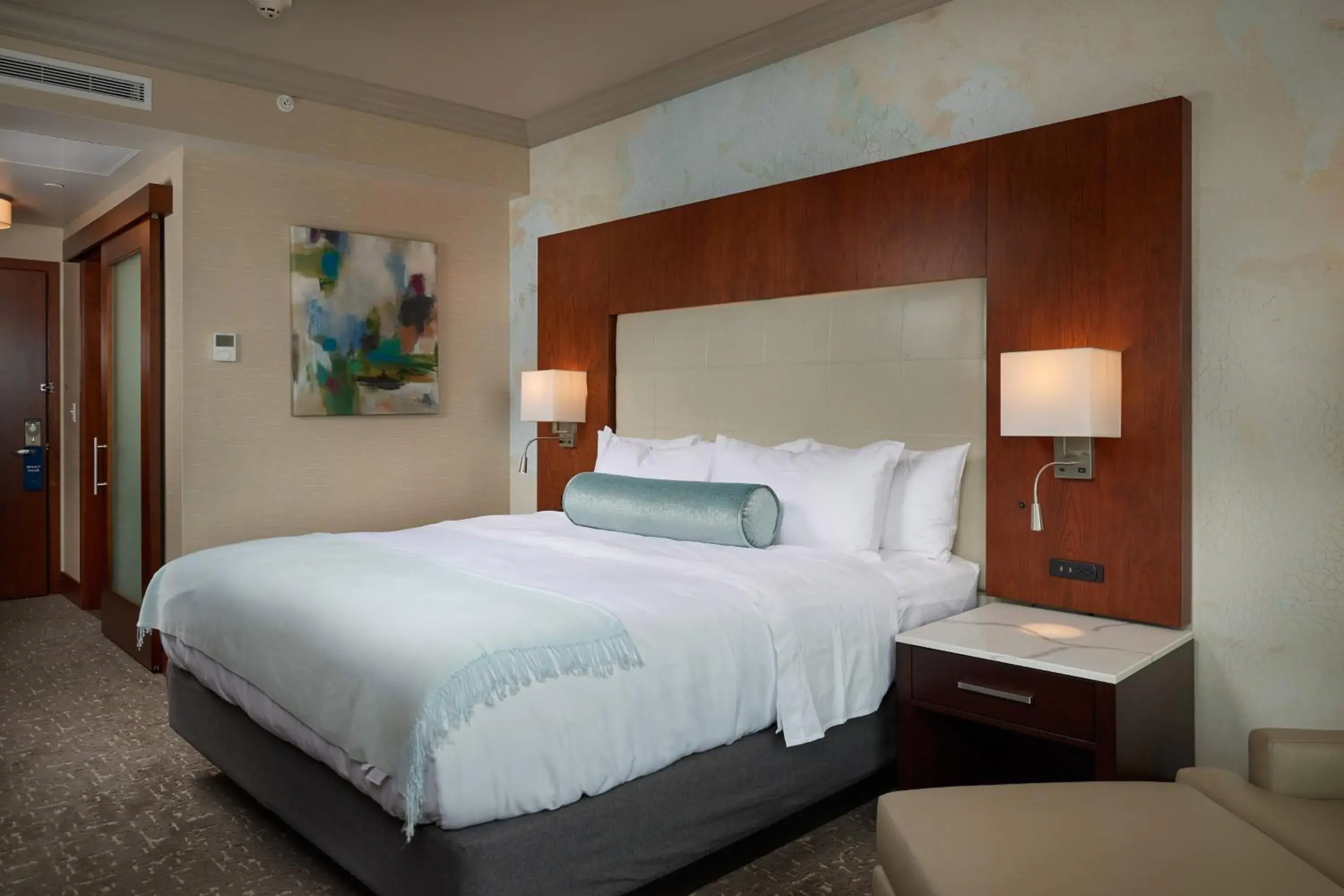 Club lounge access, Guest room, 1 King, City view in The Merrill Hotel & Conference Center, Muscatine, a Tribute Portfolio Hotel Club lounge access, Guest room, 1 King, City view in The Merrill Hotel & Conference Center, Muscatine, a Tribute Portfolio Hotel