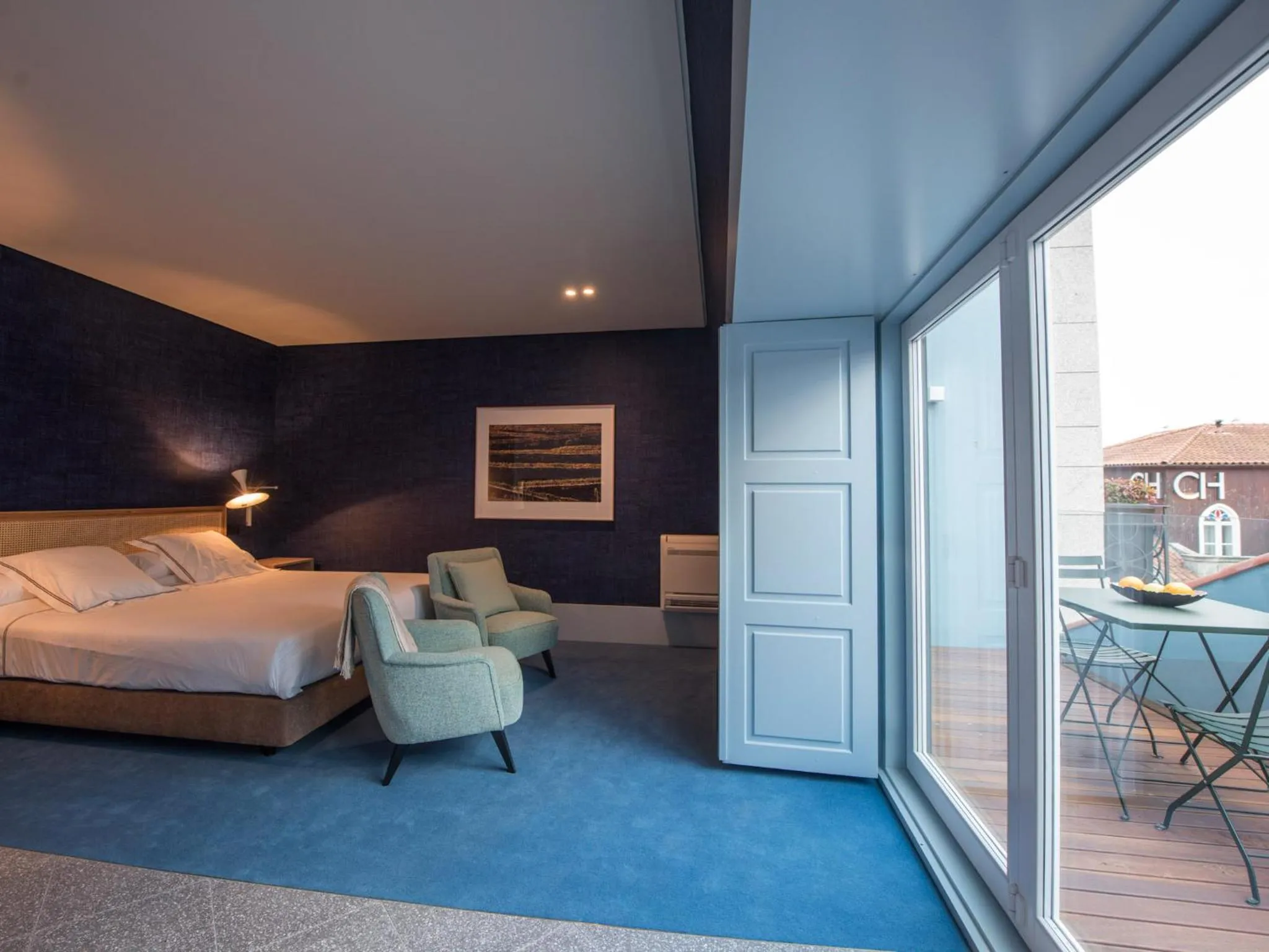 Balcony/Terrace, Bed in Apartamentos The Arc Carrís