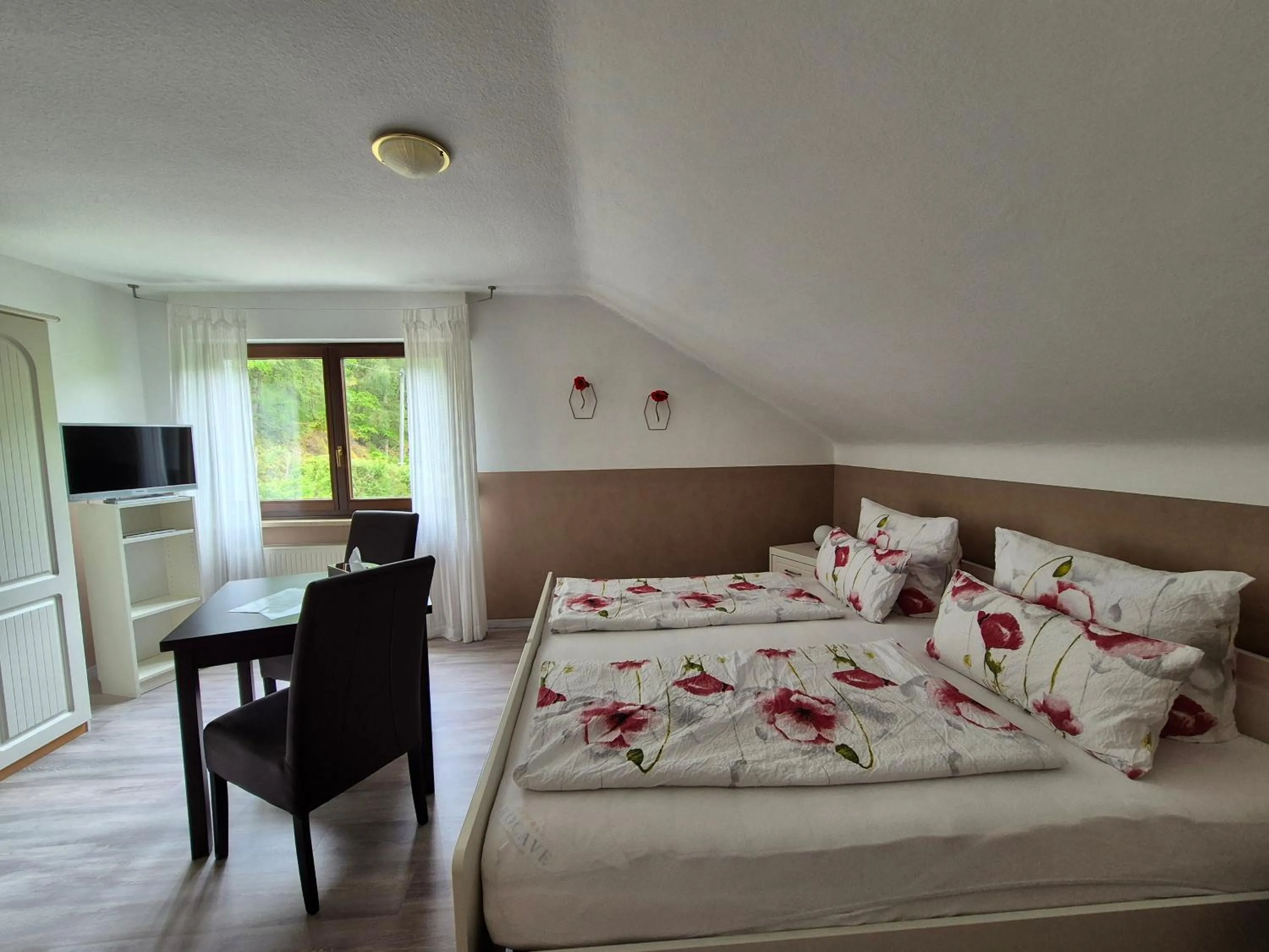Bedroom, Bed in Haus Grünewald