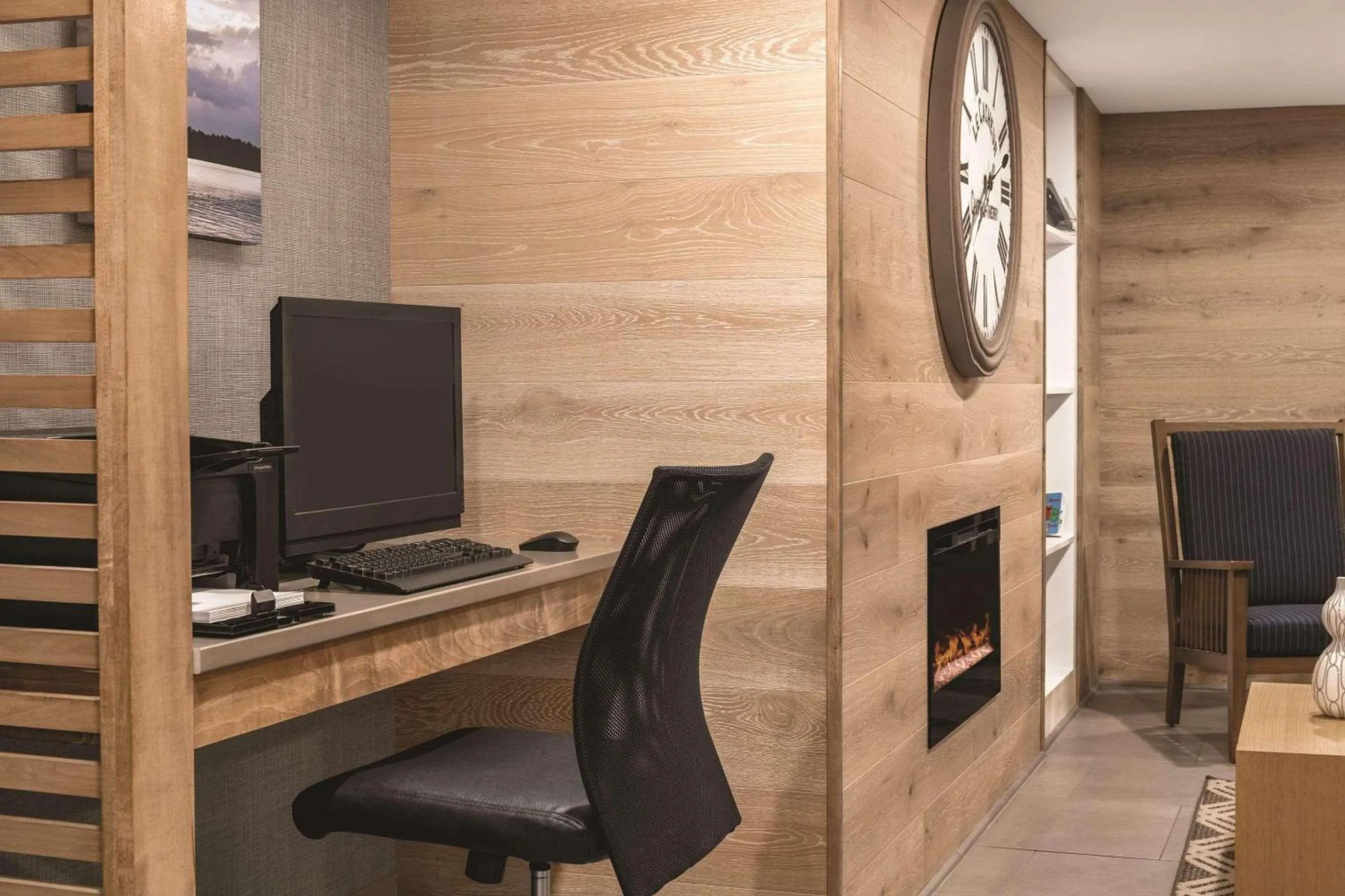 Business facilities in Country Inn & Suites by Radisson, Williamsburg East Busch Gardens , VA