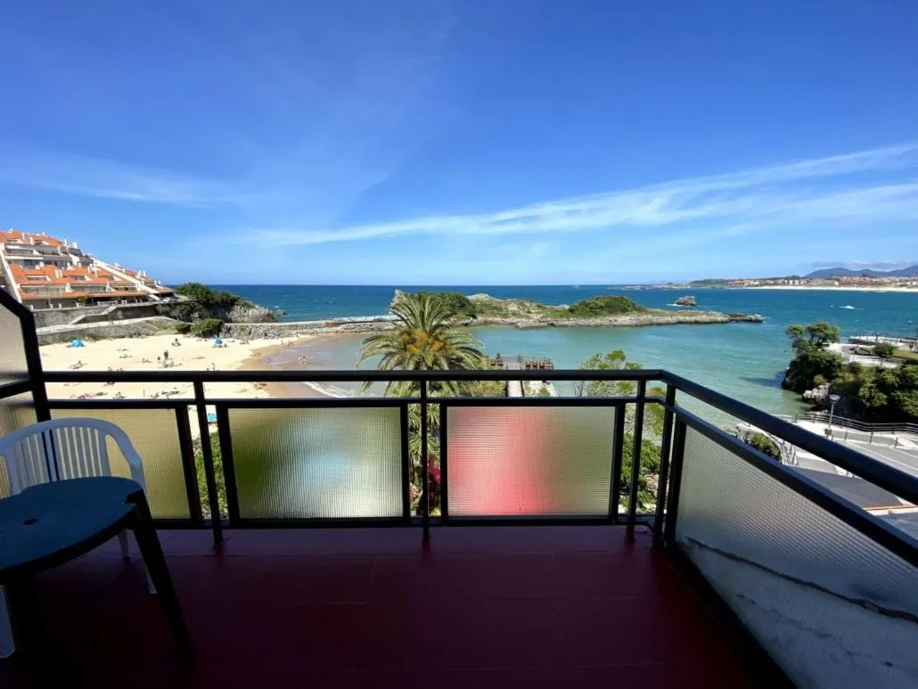 Sea view in Hotel Alfar