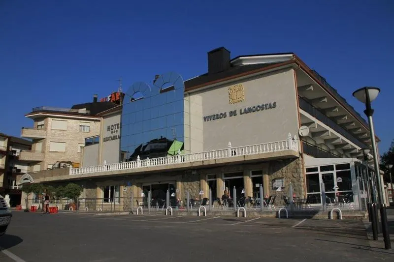 Facade/entrance in Hotel Alfar
