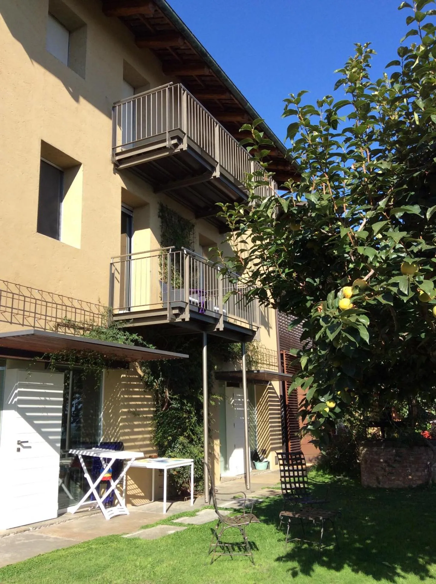 Facade/entrance in Residenza la beccata