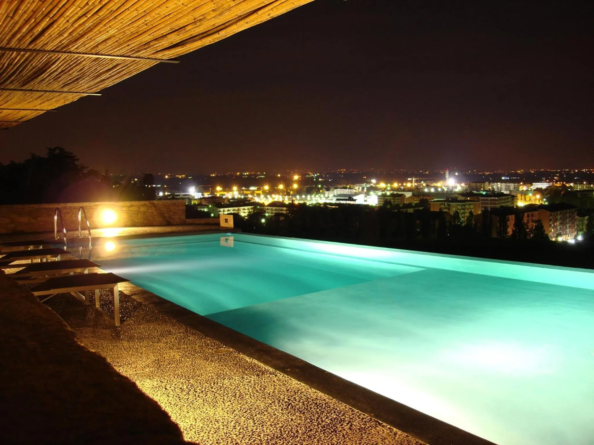 Pool view in Residenza la beccata