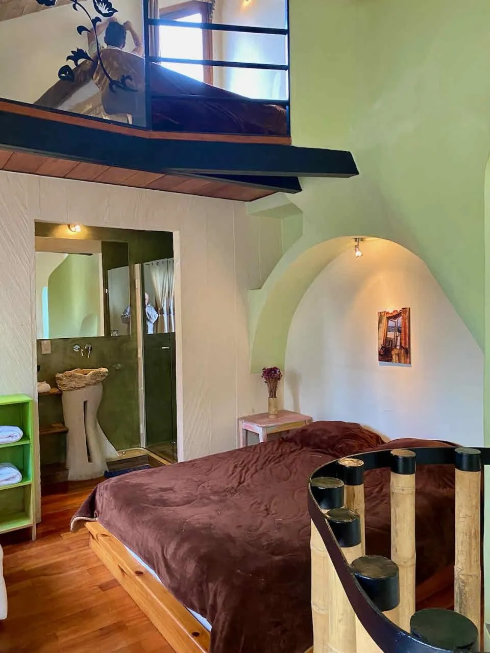 Bed in Magnolias Boutique Suites & SPA