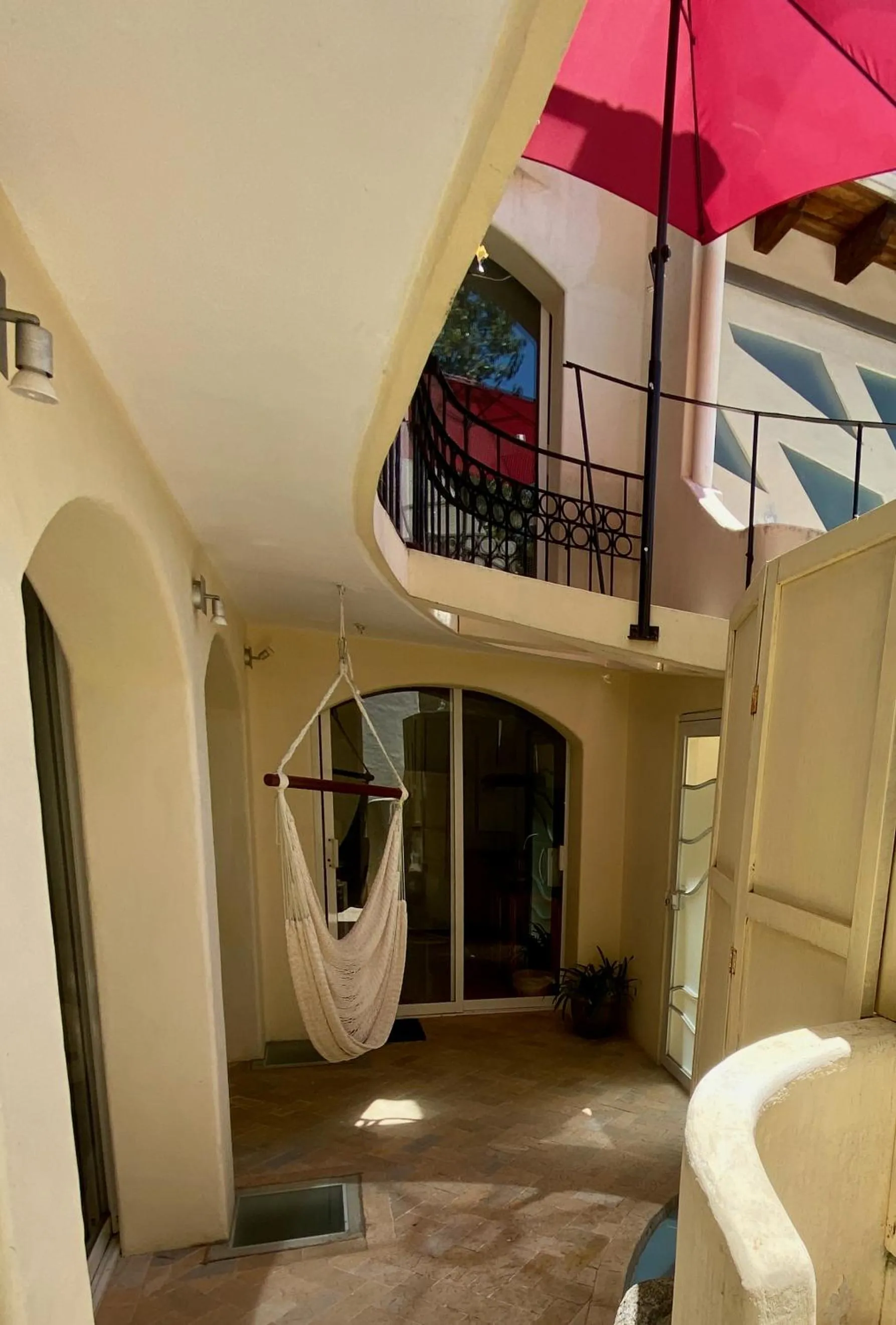 Magnolias Boutique Suites & SPA