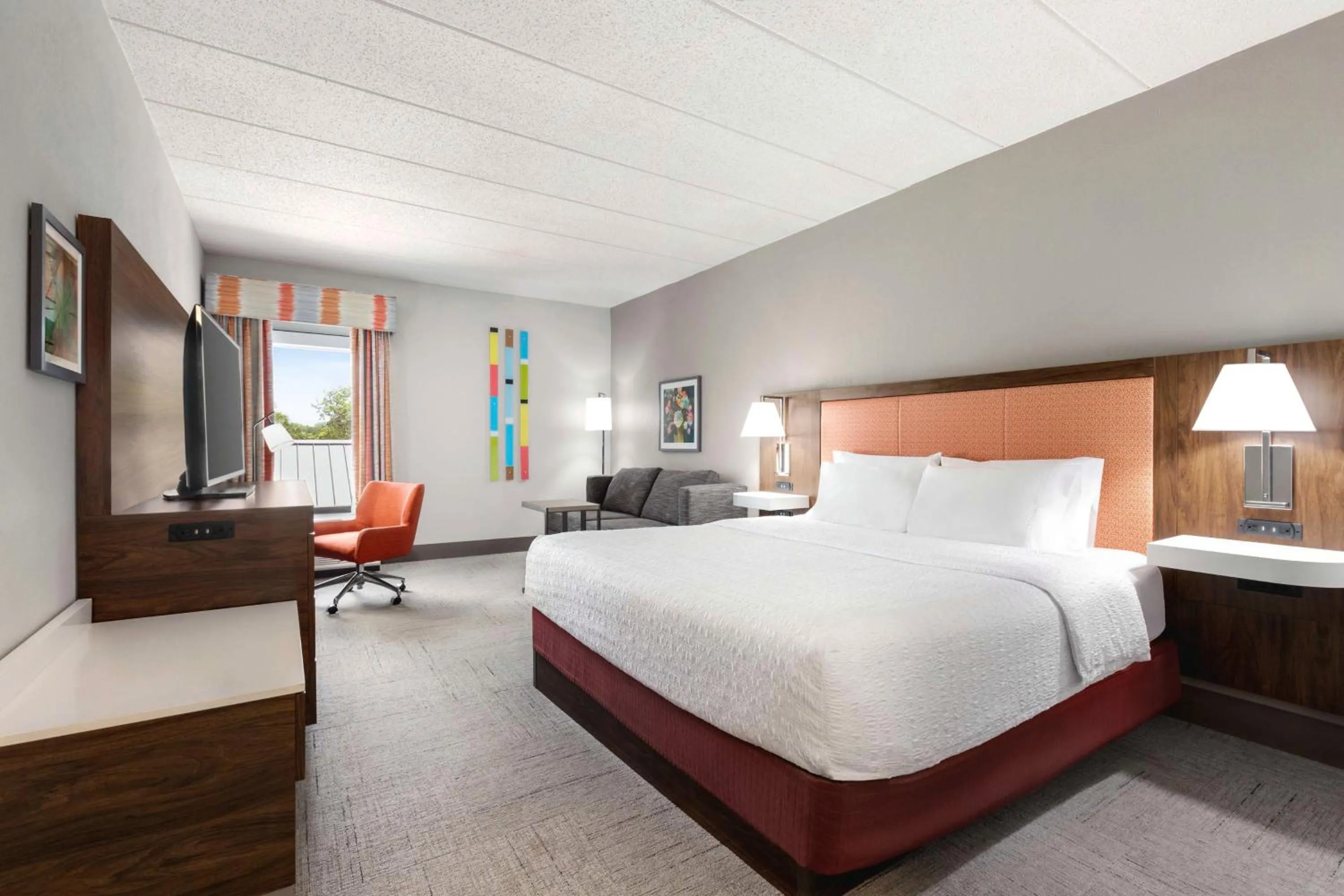 Bedroom, Bed in Hampton Inn Quakertown