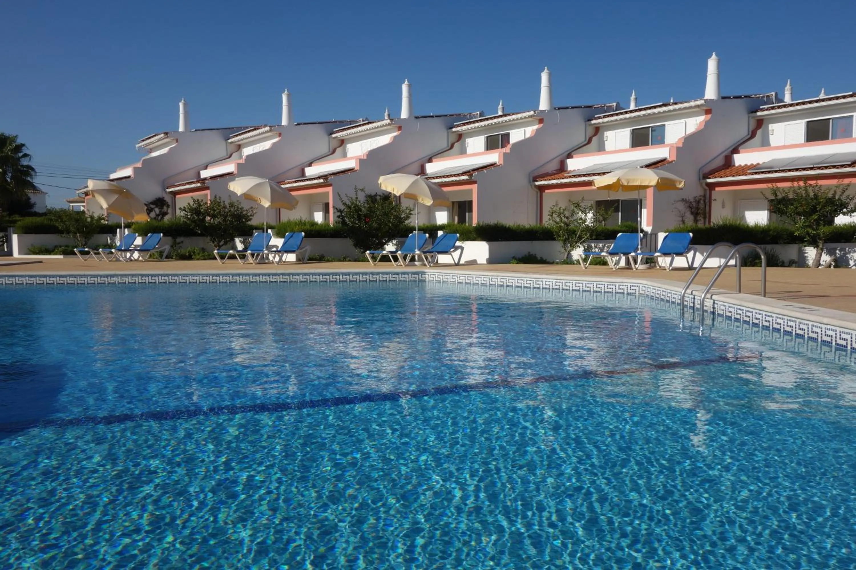 Property building in Moradias Villas Joinal