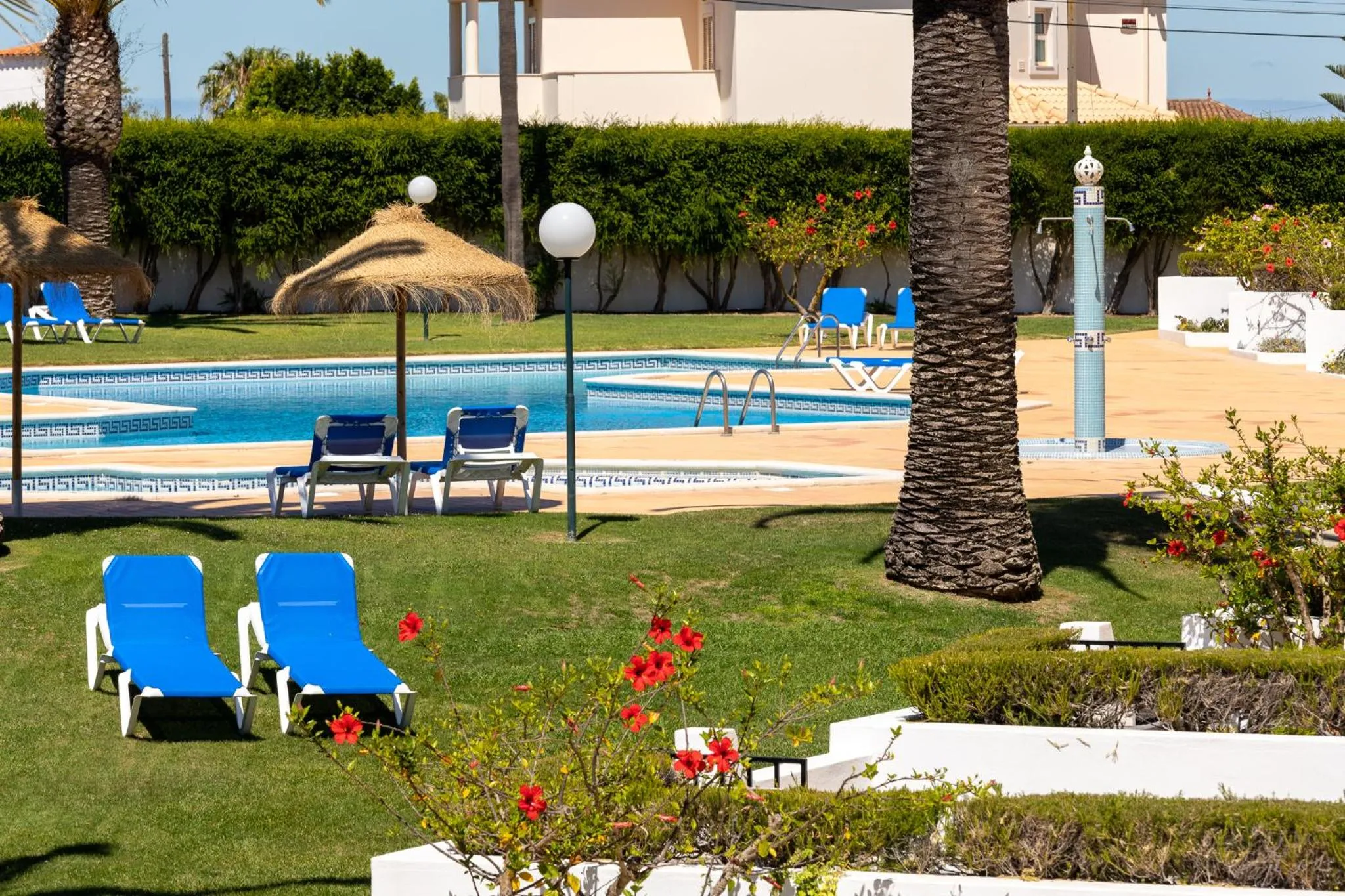 Swimming pool in Moradias Villas Joinal