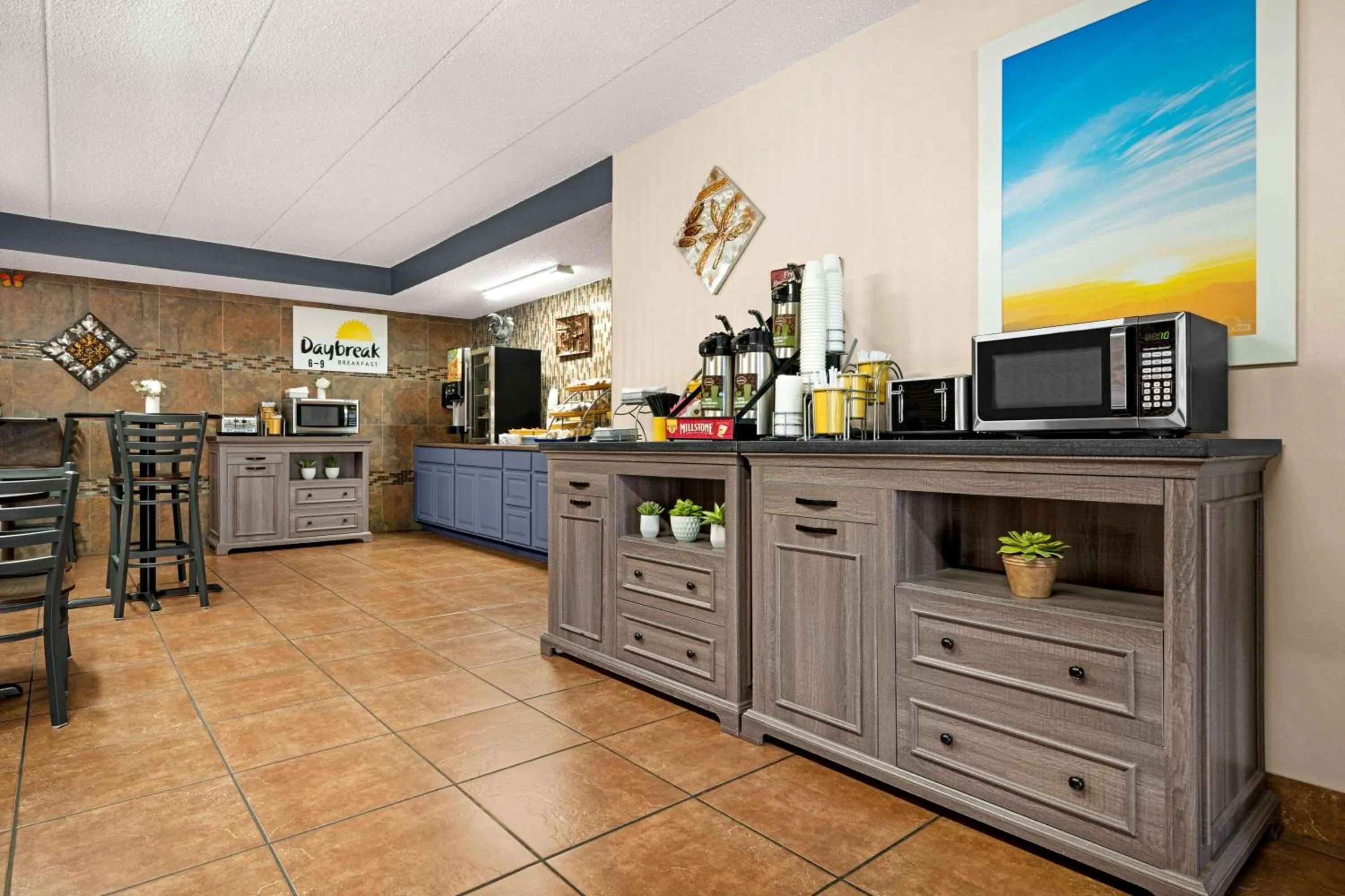 Restaurant/places to eat in Days Inn by Wyndham Fort Collins