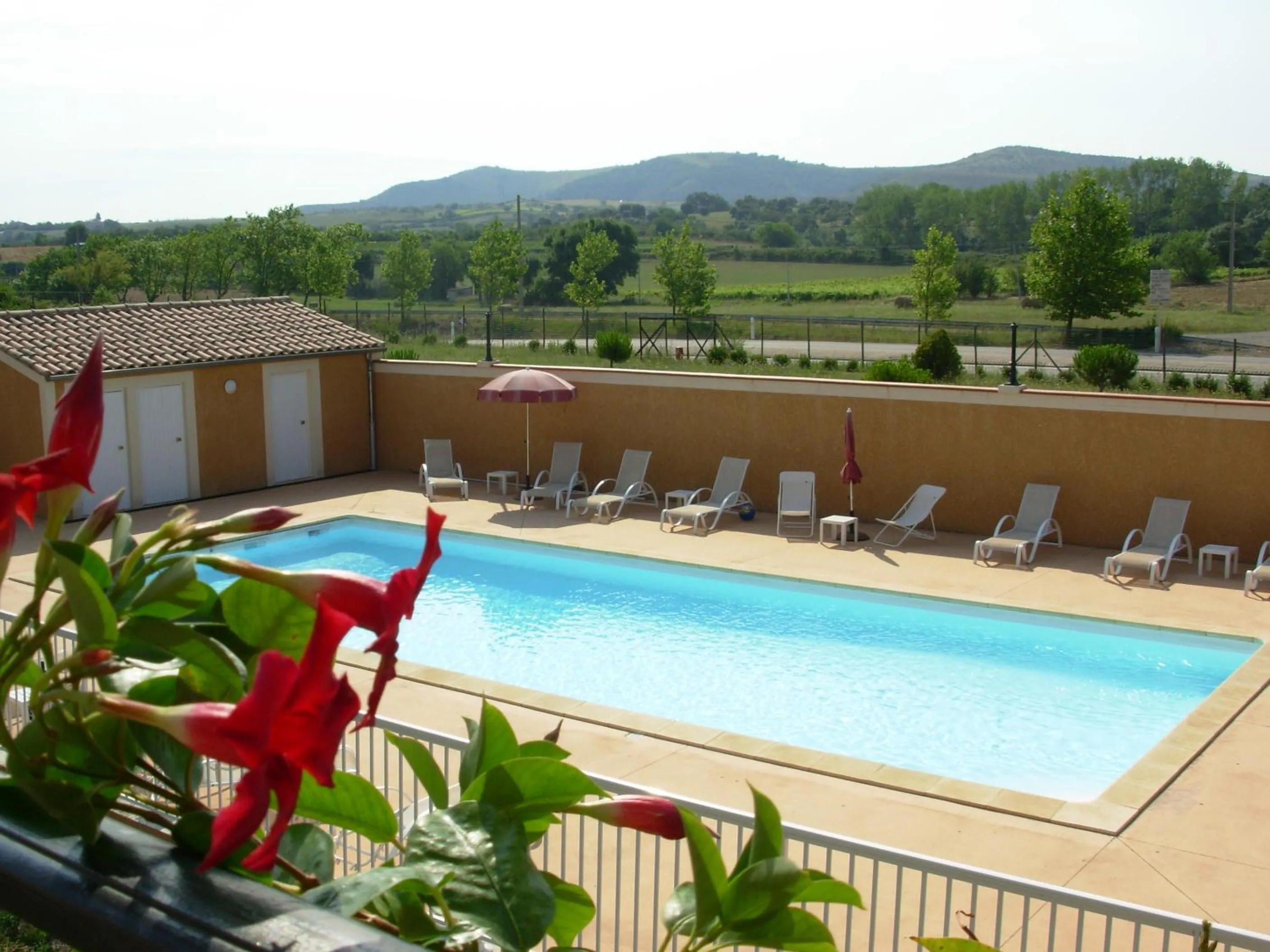 Day in Hôtel et Restaurant Logis Le Mas de Mon Père