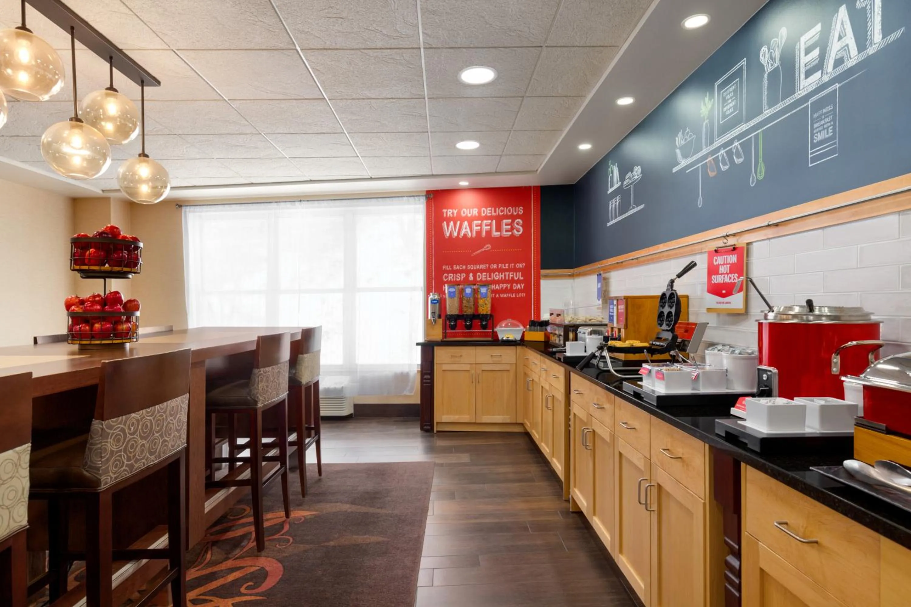 Breakfast in Hampton Inn at Tin Lizzie Gaming Resort