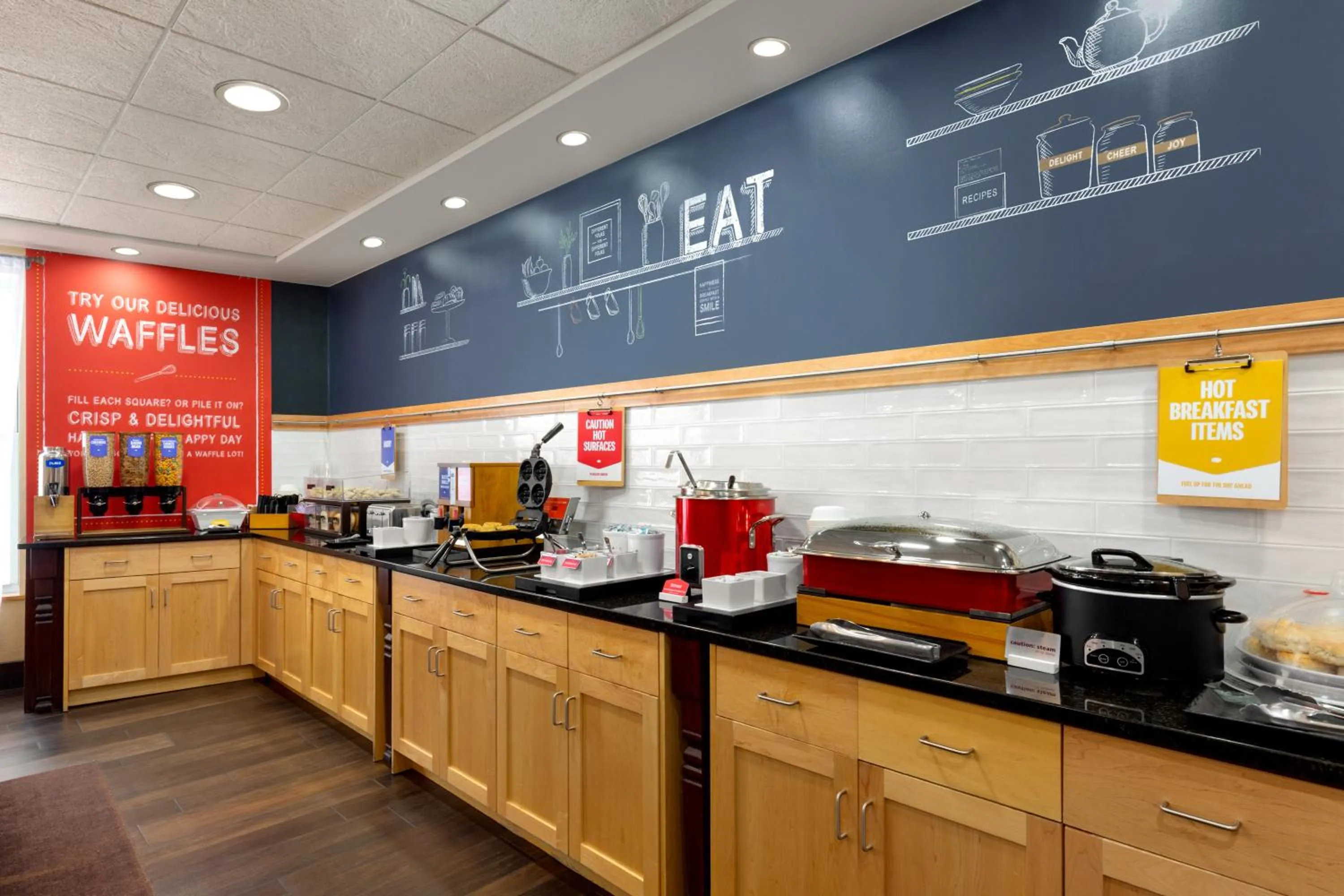 Buffet breakfast in Hampton Inn at Tin Lizzie Gaming Resort