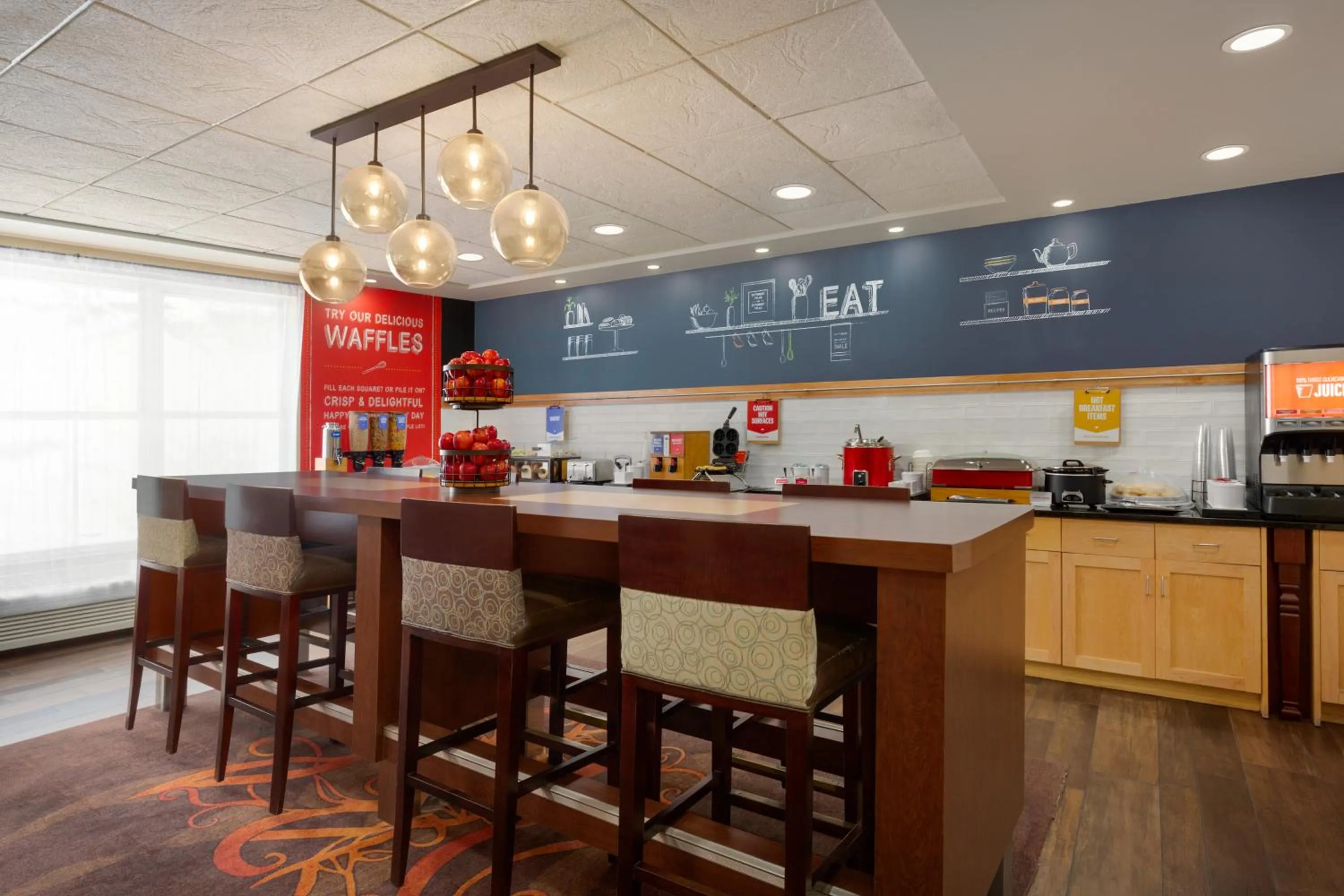 Breakfast in Hampton Inn at Tin Lizzie Gaming Resort