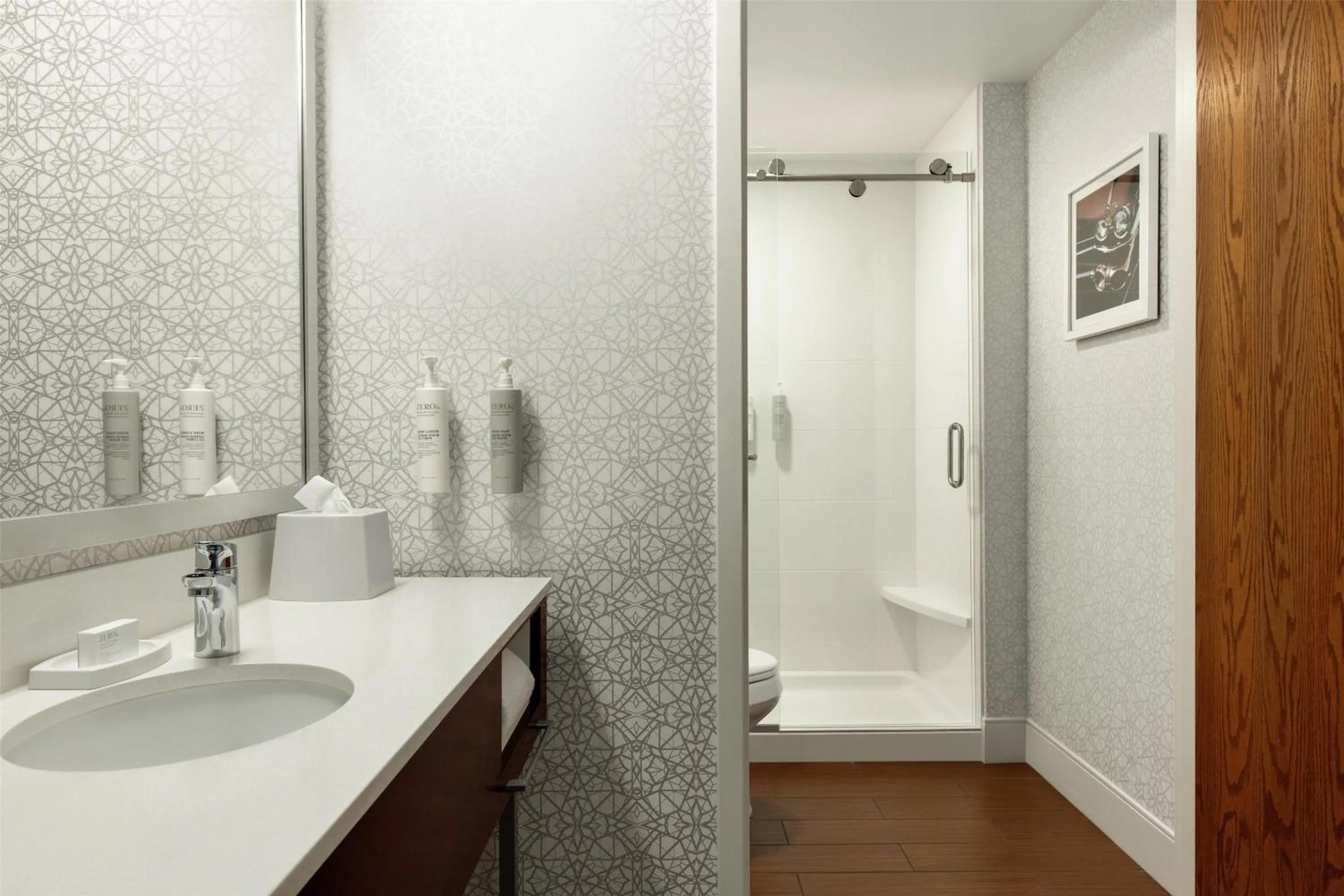 Bathroom in Hampton Inn at Tin Lizzie Gaming Resort