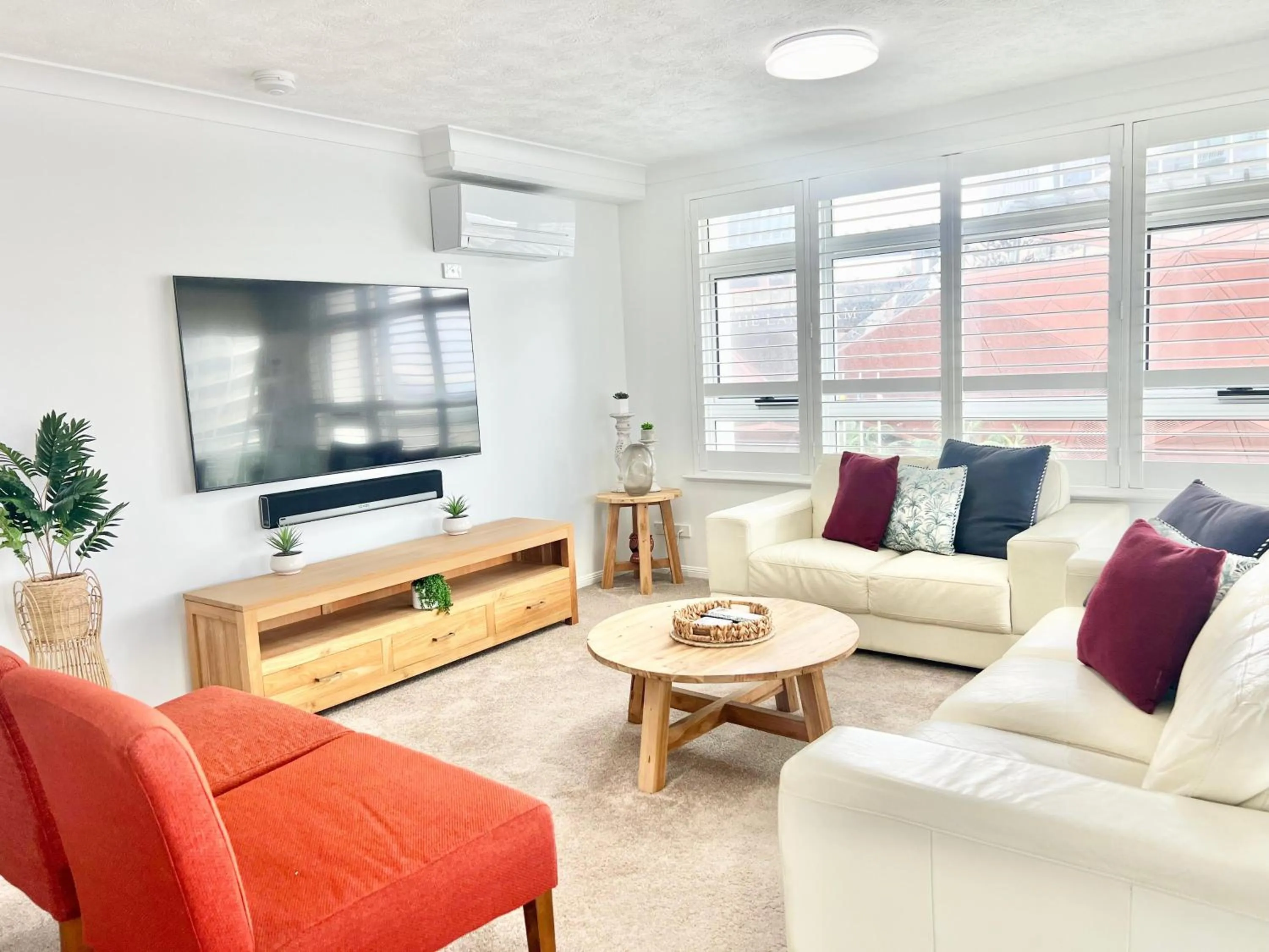 TV and multimedia in Wharf Boutique Apartments