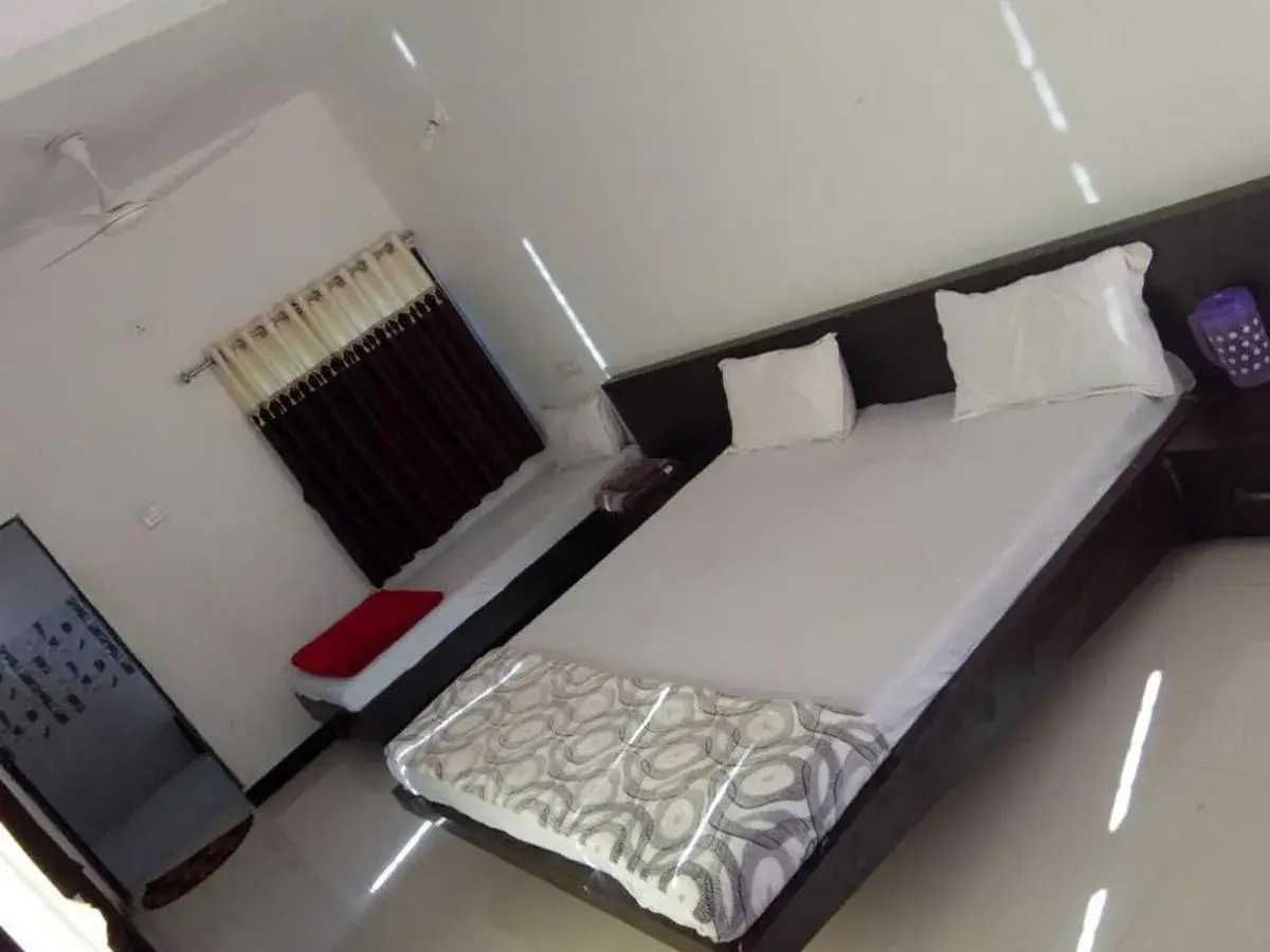 Triple Room with River View - single occupancy in Hiran Holidays Triple Room with River View - single occupancy in Hiran Holidays