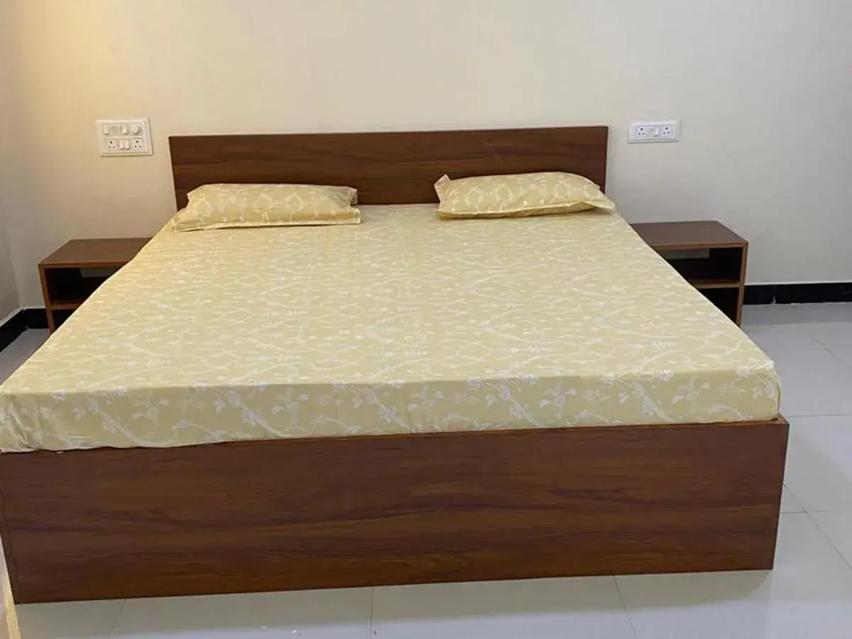 Family Room with Mountain View in Hiran Holidays Family Room with Mountain View in Hiran Holidays