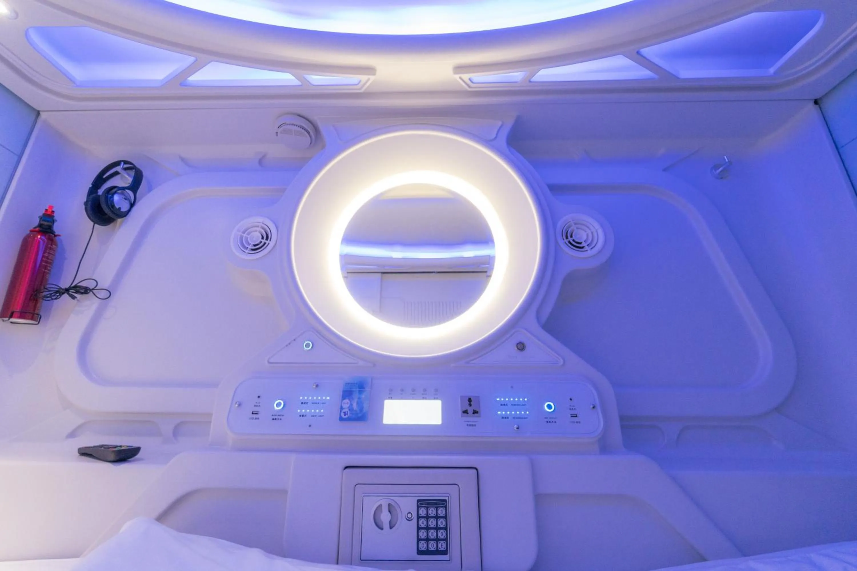 Photo of the whole room in Seaview Capsule Hotel