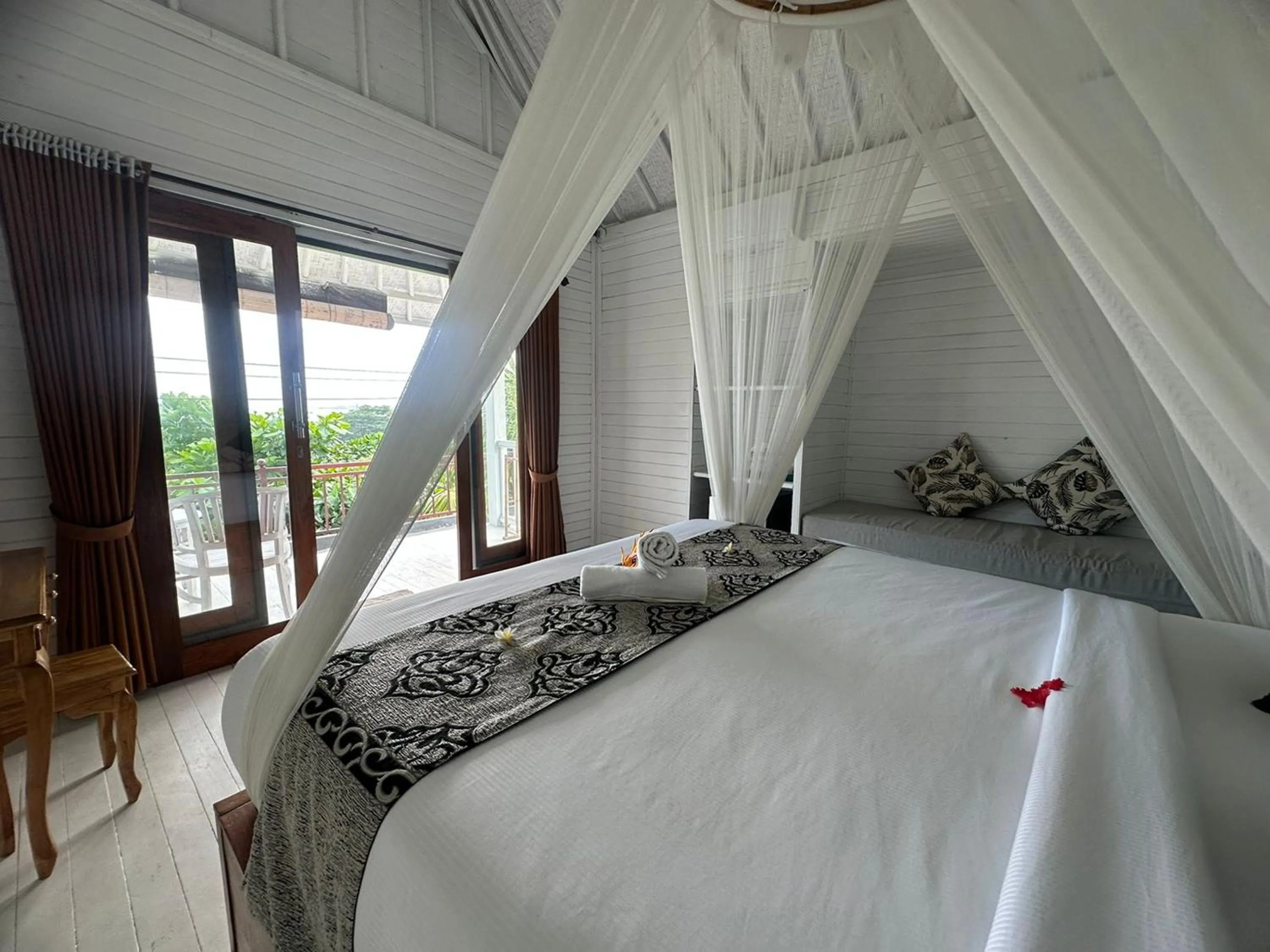 Bed in Blue Lagoon Secret Villas