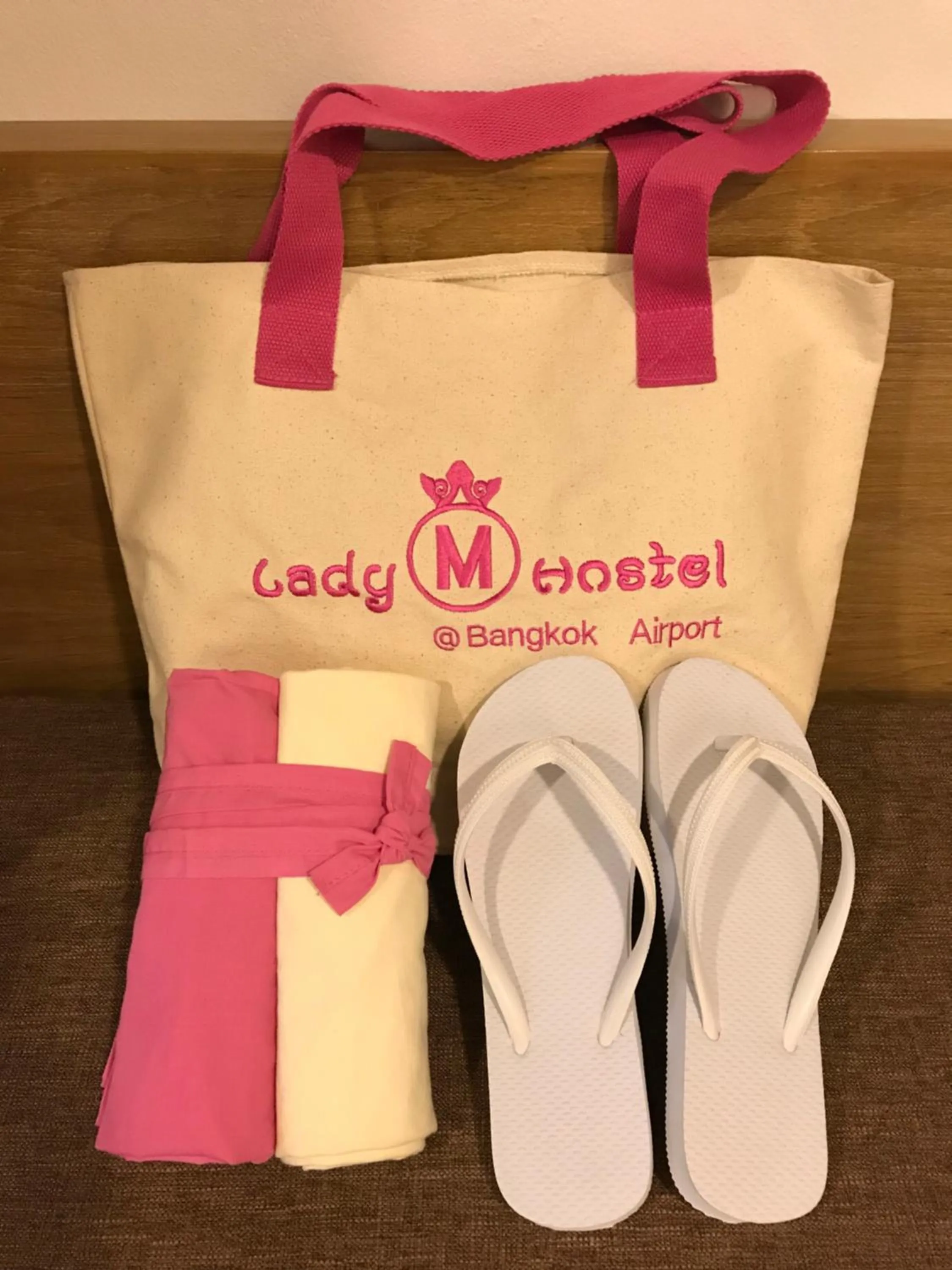 towels in Mariya Lady Hostel Suvarnabhumi Airport