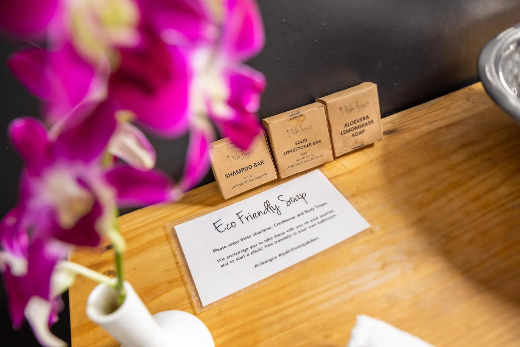 Decorative detail in Palm Forest Palolem