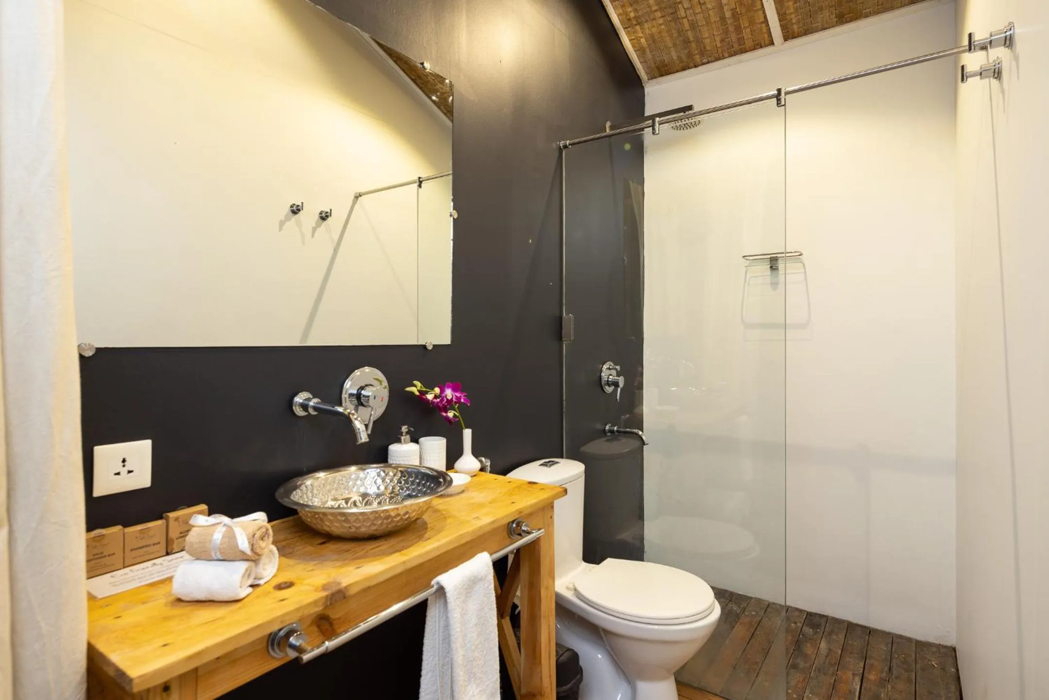 Bathroom in Palm Forest Palolem