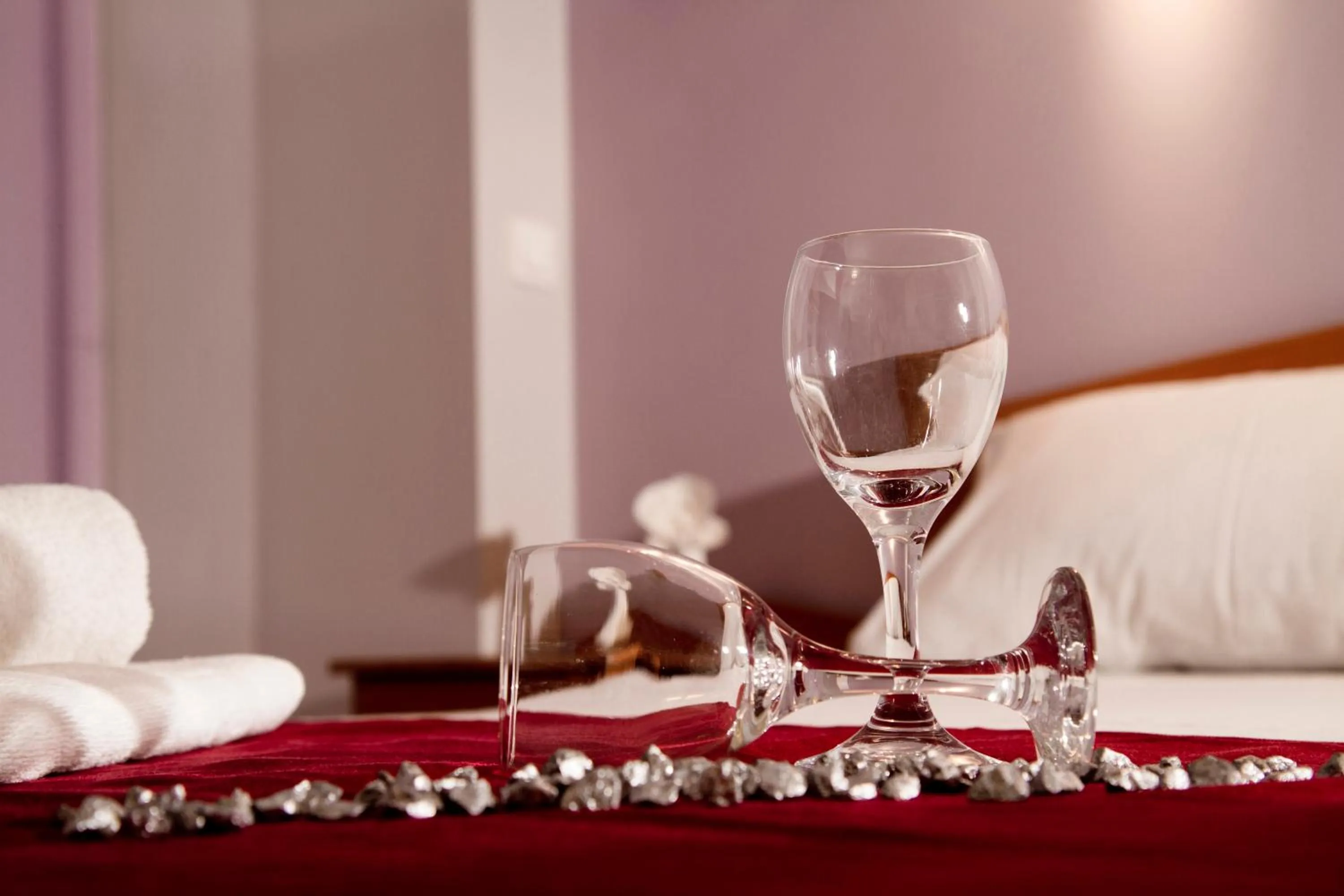 Decorative detail, Bed in Mirtilos Studios & Apartments