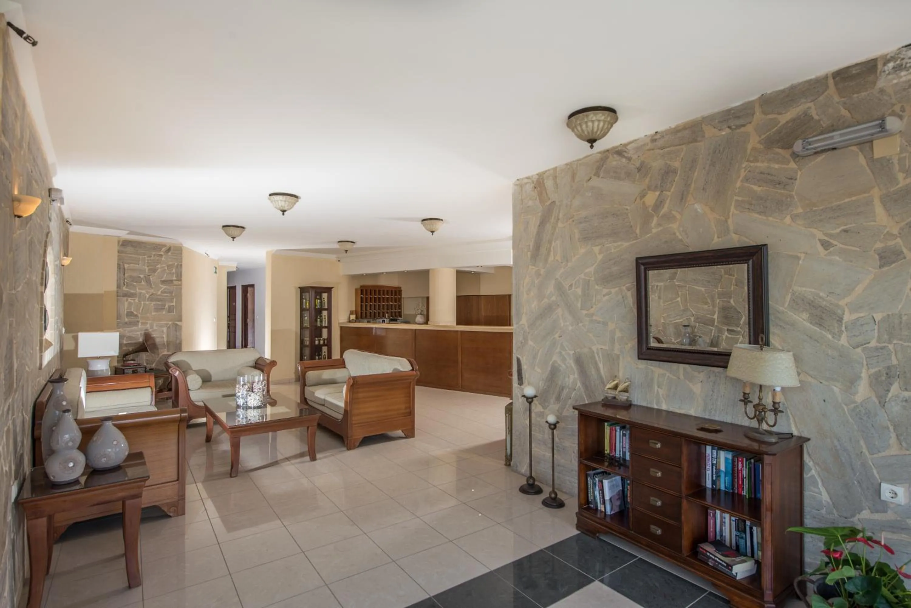 Lobby or reception in Mirtilos Studios & Apartments