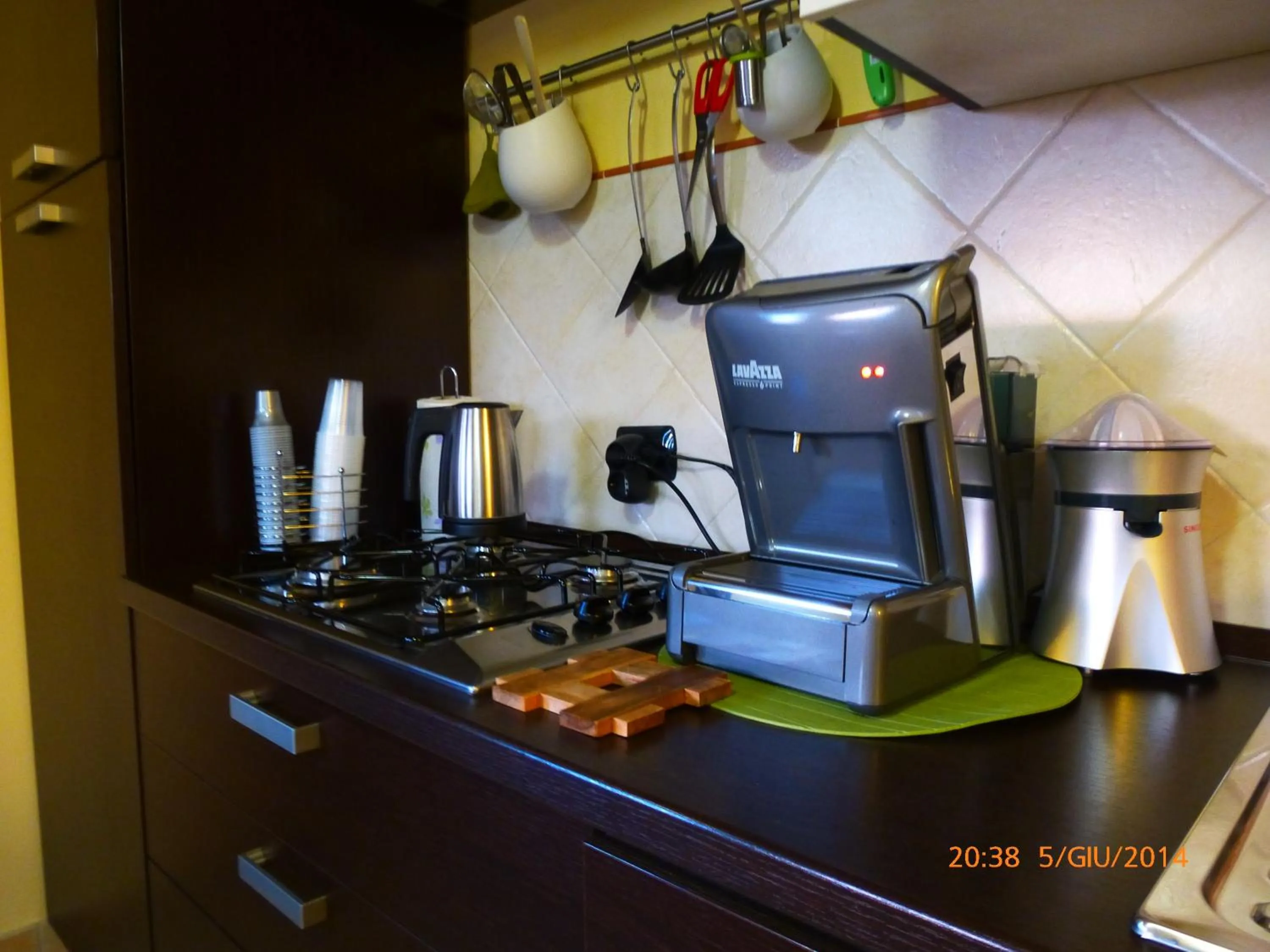 Communal kitchen in B&B Domus Traiani Benevento