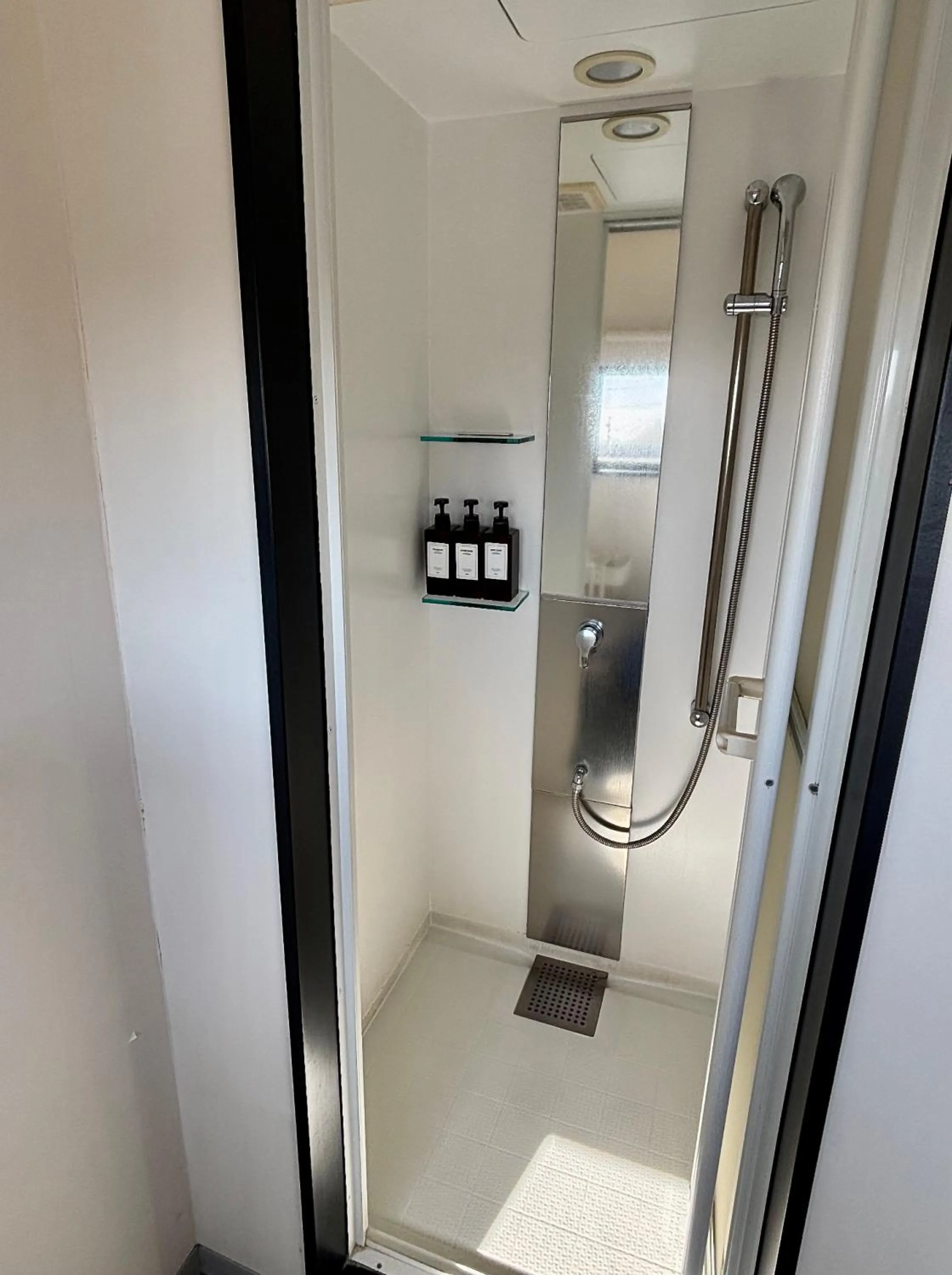 Book Tea Bed IZUOSHIMA