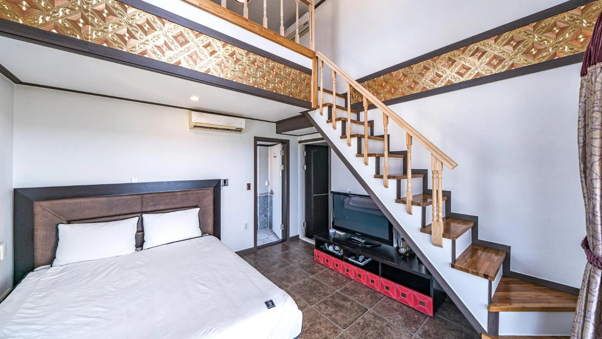 Photo of the whole room, Bed in Pension Badawa