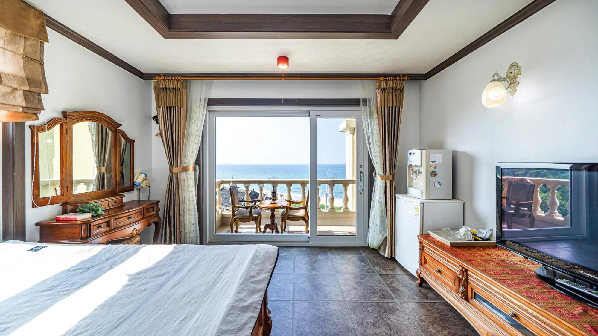 Balcony/Terrace, Bed in Pension Badawa