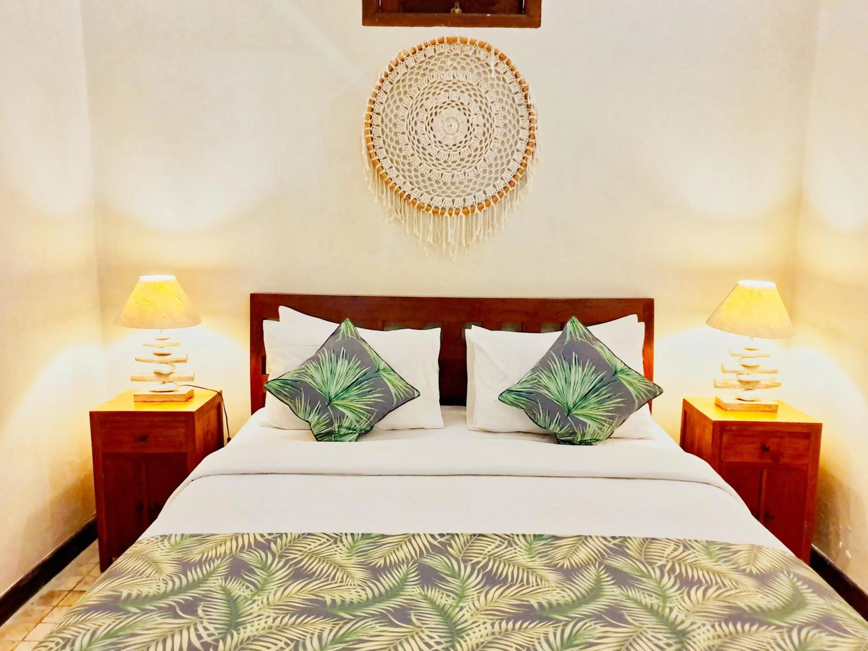 Bed in Tír na nÓg Beachfront Resort