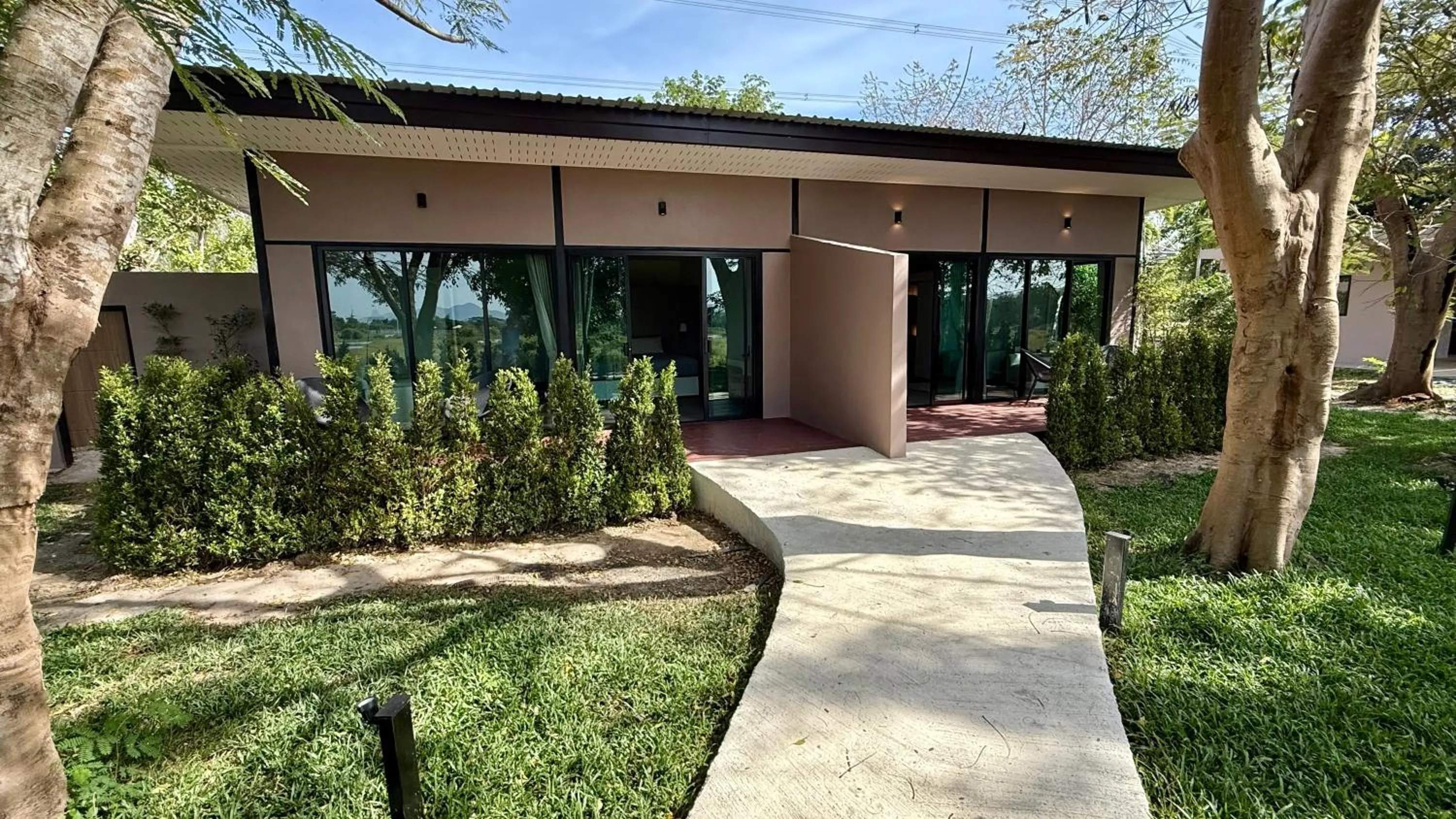 Property building in I love phants Lodge