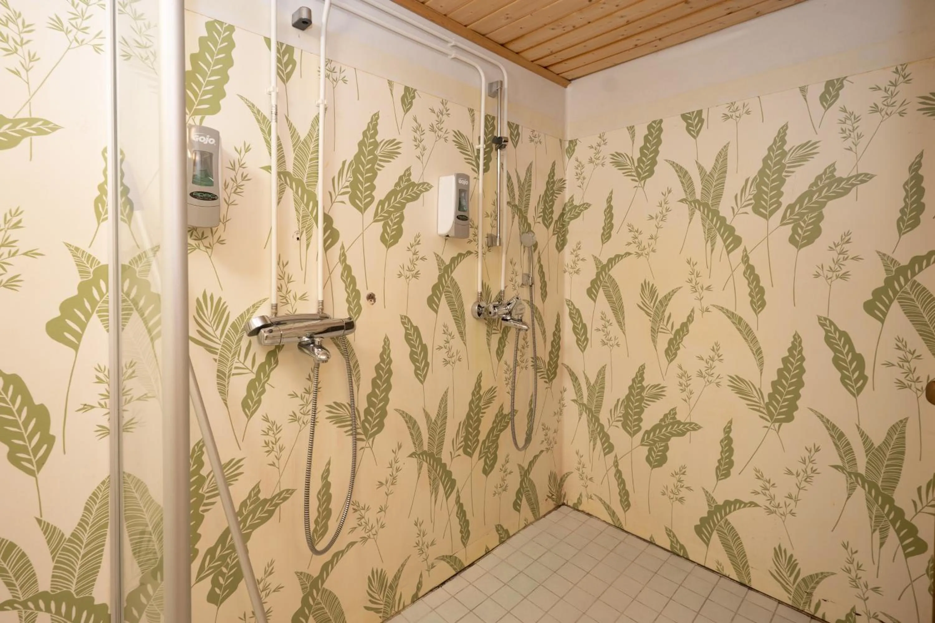 Shower in Arctic Guesthouse & Igloos