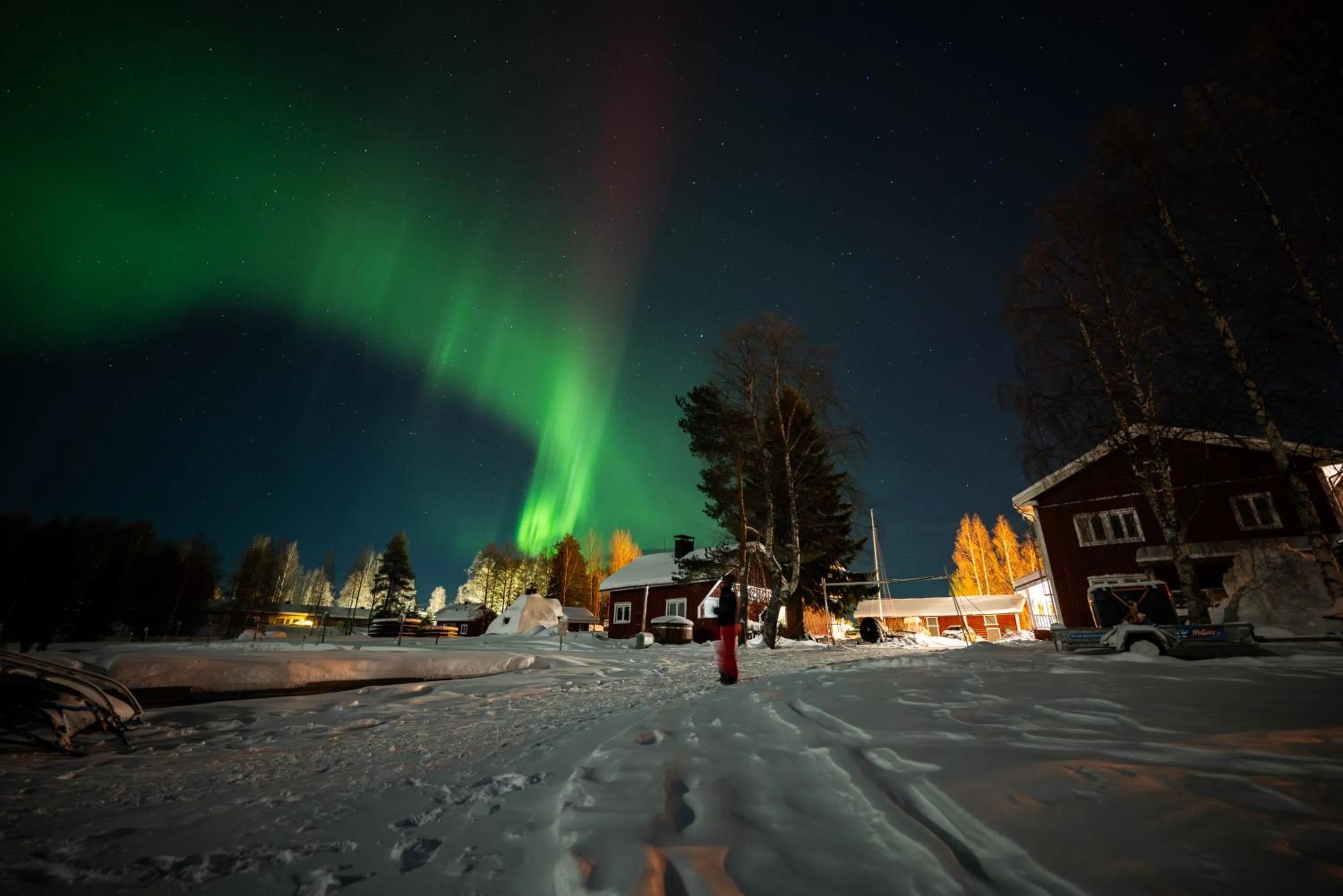 Night in Arctic Guesthouse & Igloos