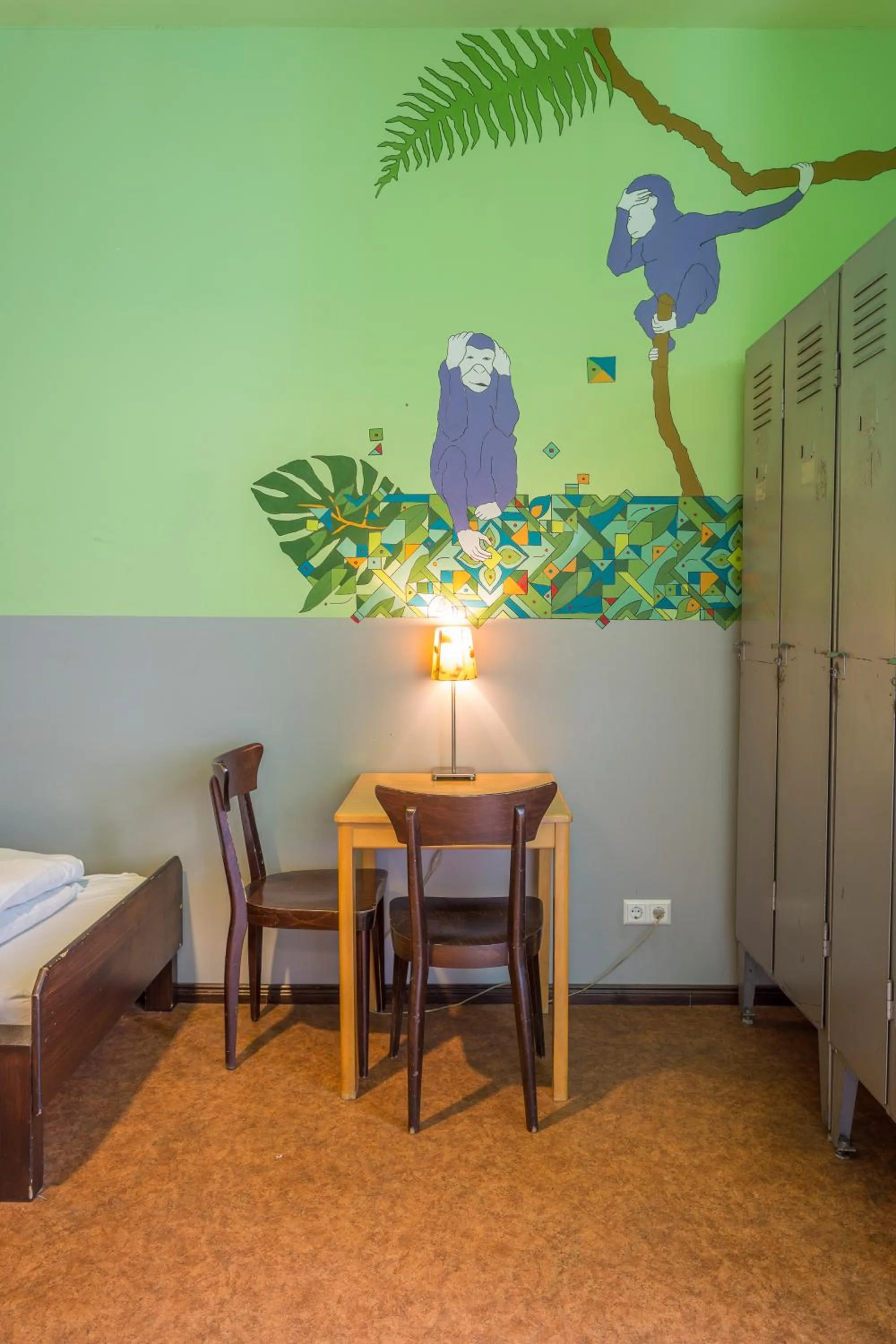 Photo of the whole room, Bed in Sunflower Hostel Berlin
