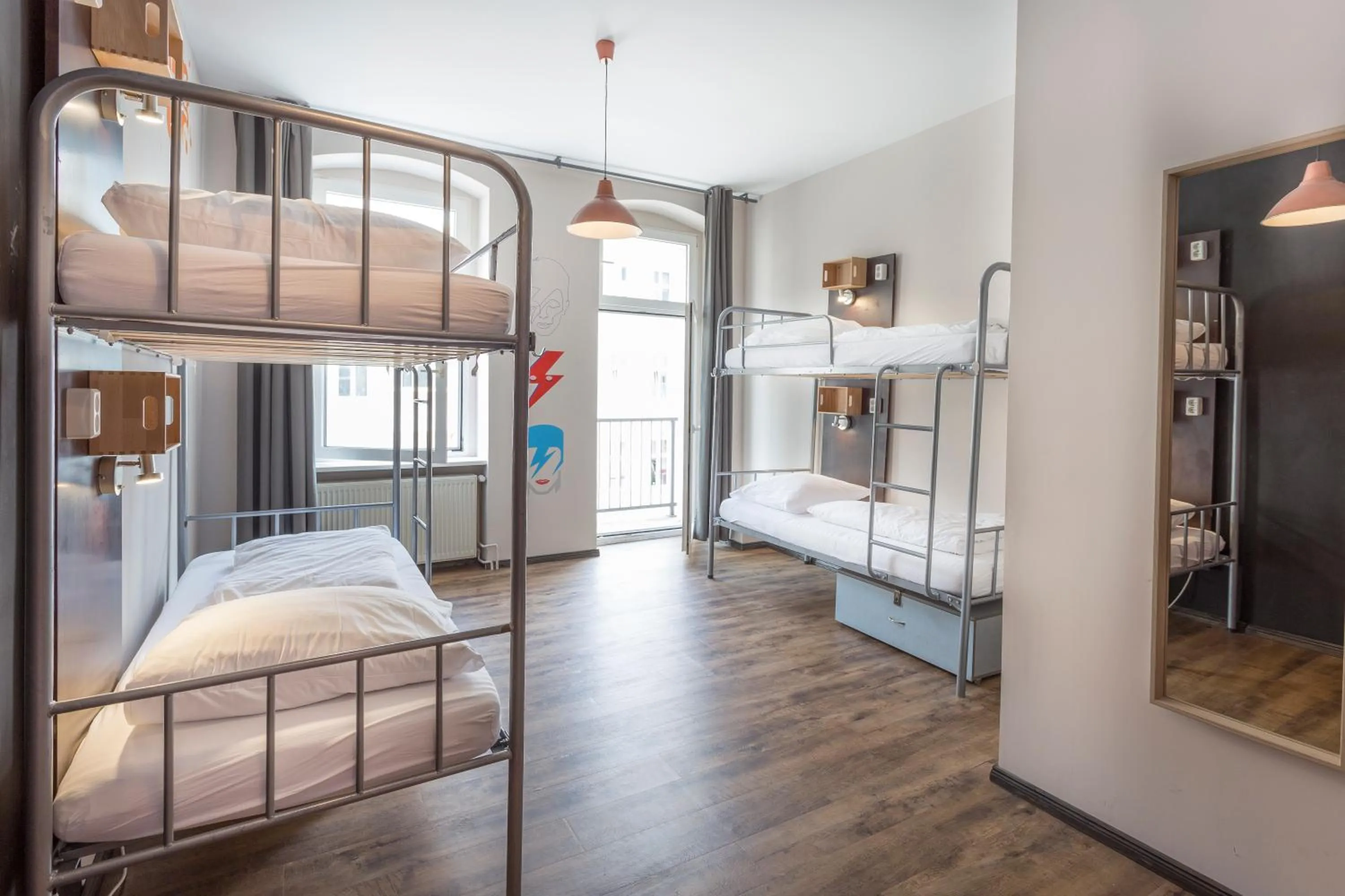 Photo of the whole room, Bed in Sunflower Hostel Berlin