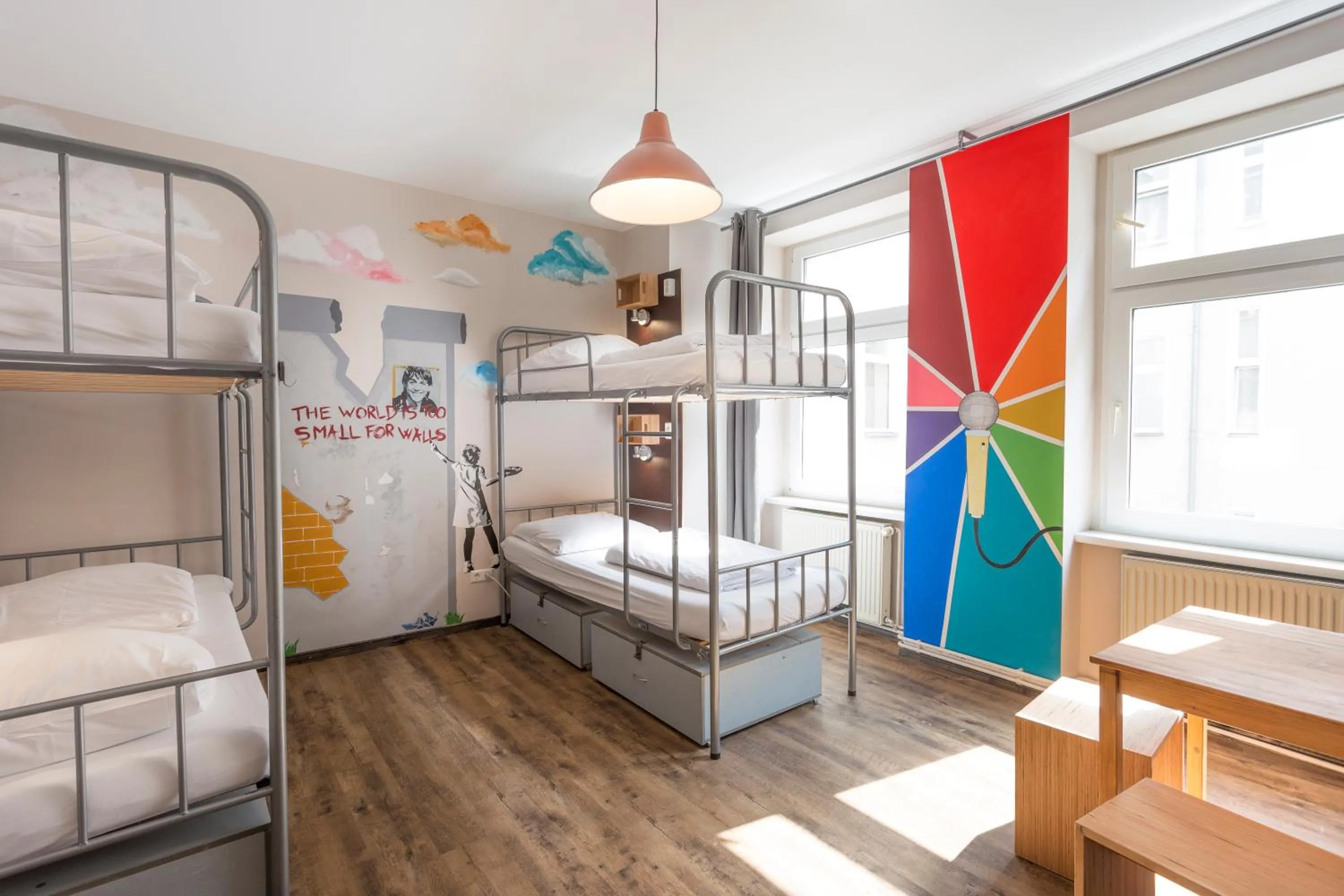 Photo of the whole room, Bed in Sunflower Hostel Berlin