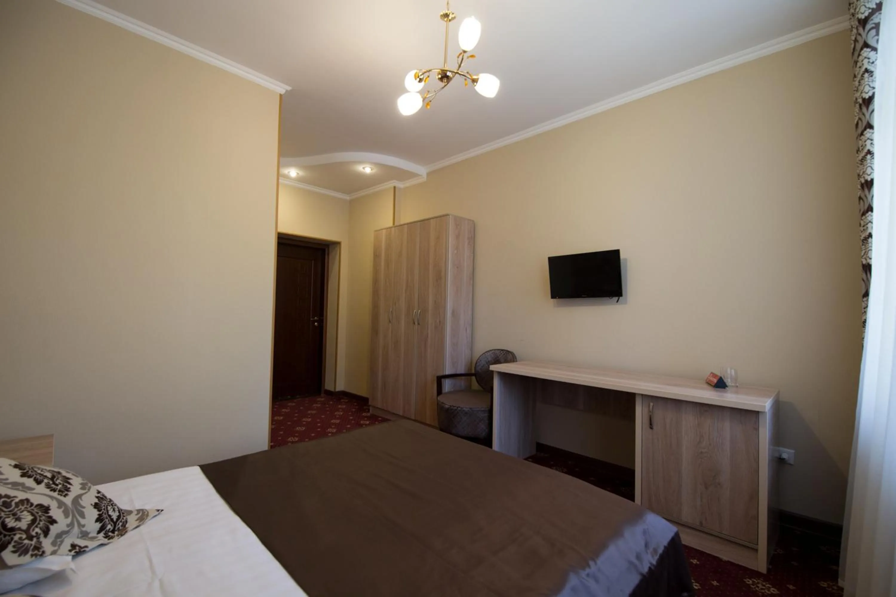 Photo of the whole room, Bed in Renion Zyliha Hotel
