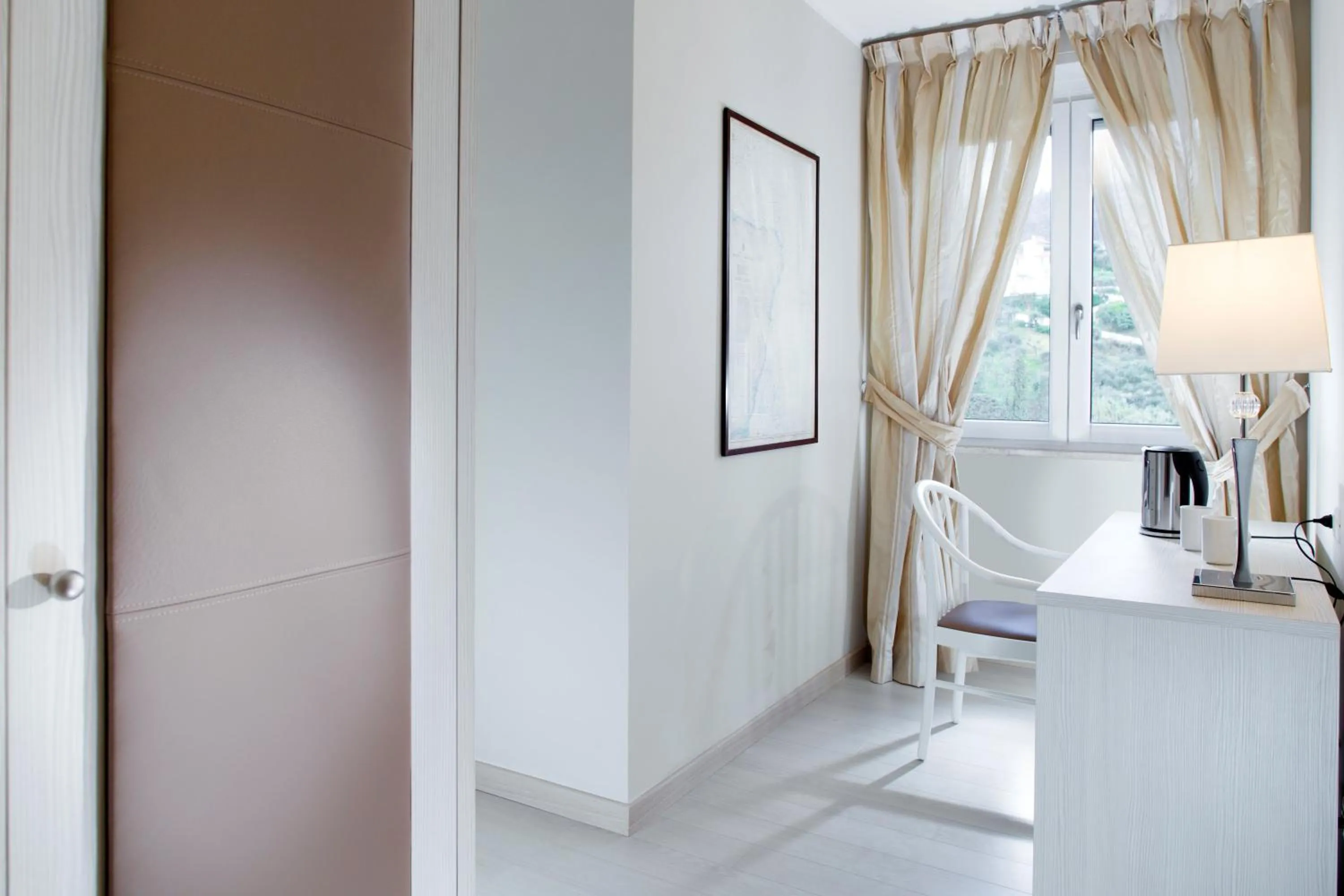 Photo of the whole room in Europa Grand Hotel